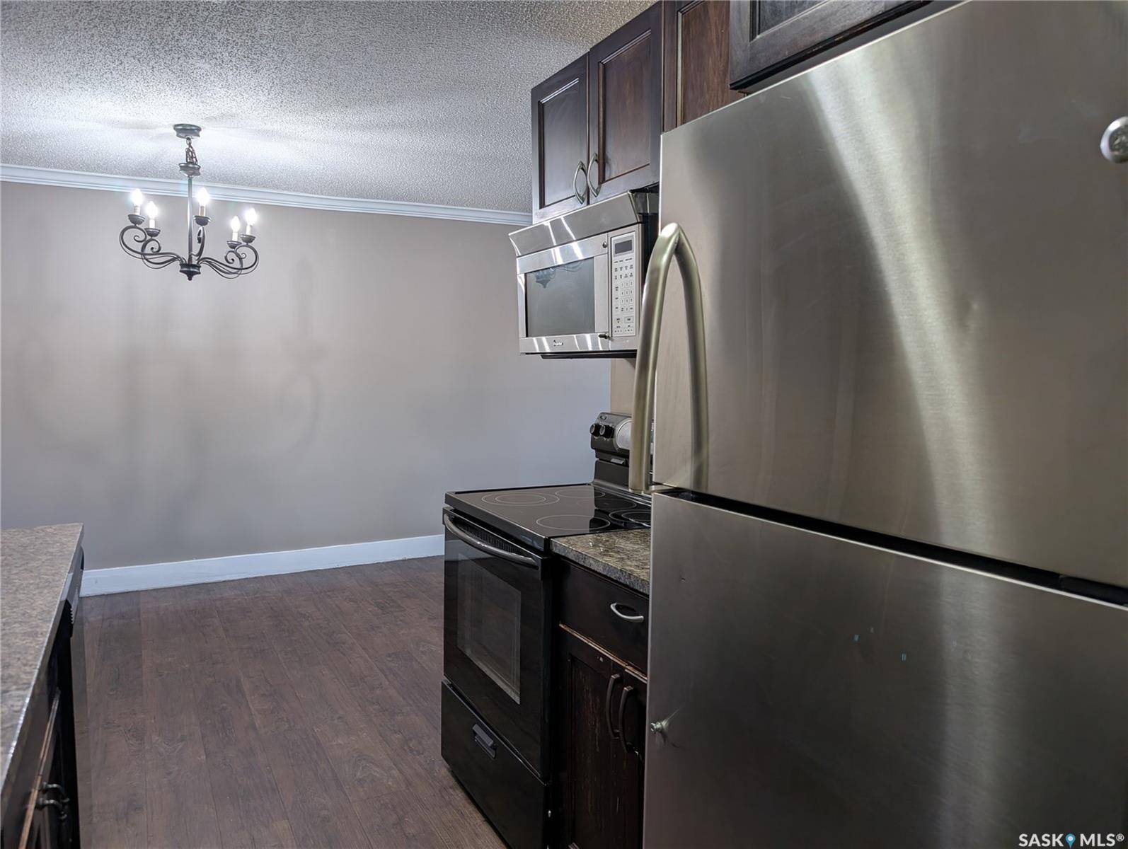 Saskatoon, SK S7L 3W8,929 Northumberland AVENUE #103