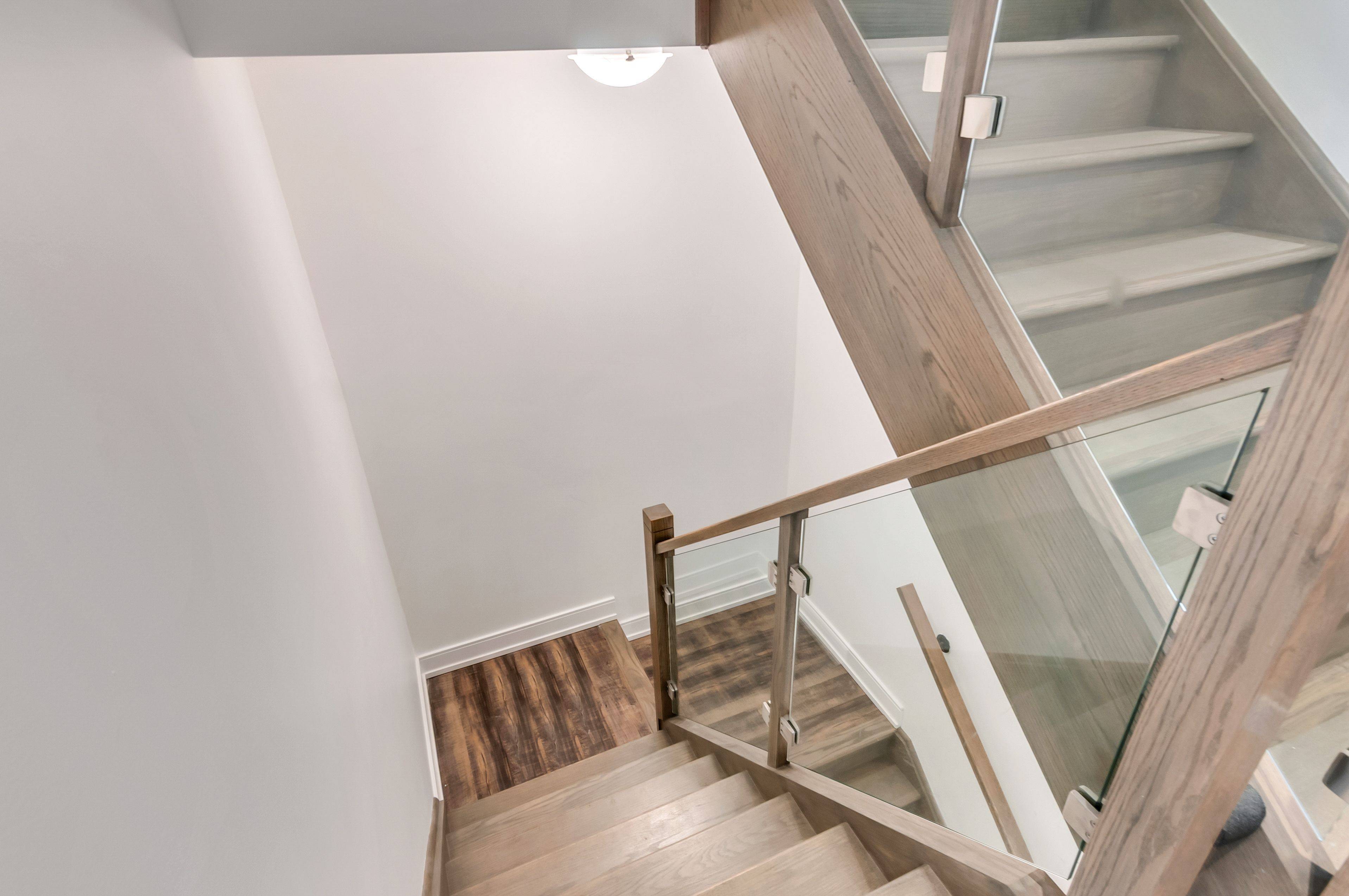 Mississauga, ON L5G 0A9,590 Rapids LN #Upper