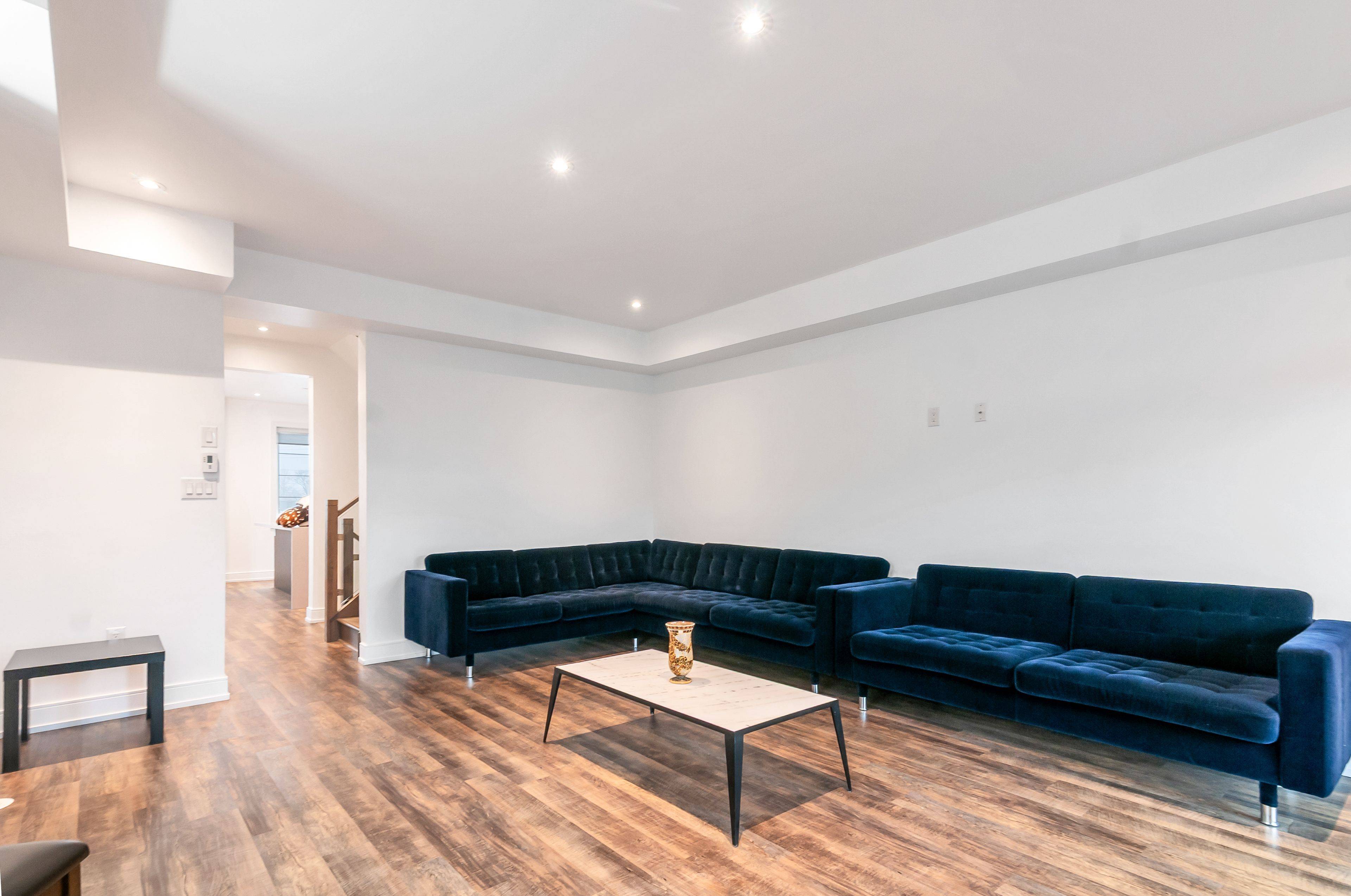 Mississauga, ON L5G 0A9,590 Rapids LN #Upper