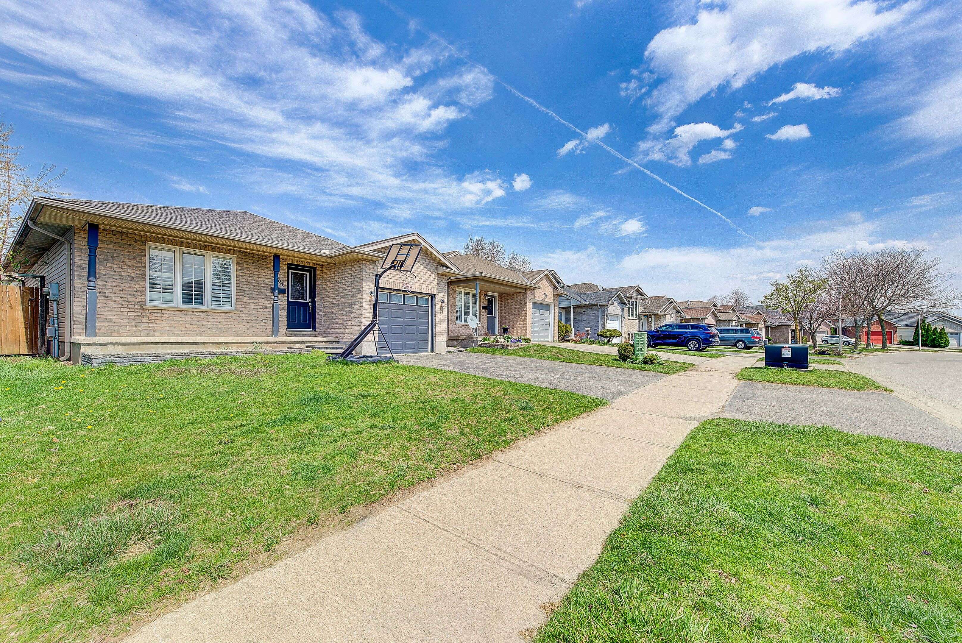 London East, ON N5V 5G7,494 Exmouth CIR