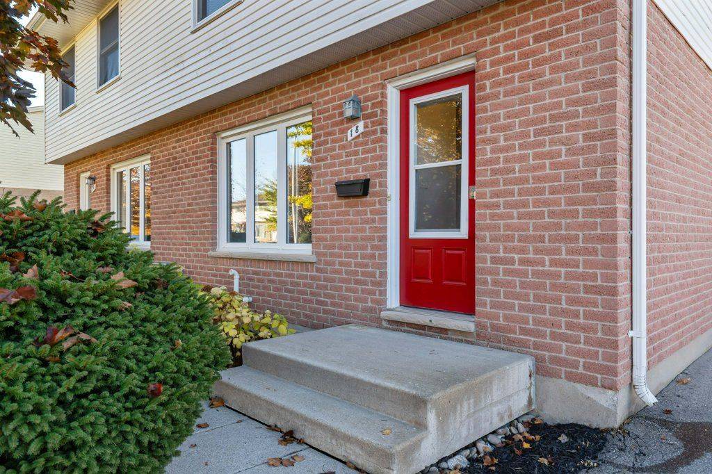 St. Thomas, ON N5R 5P8,18 Vanier PL