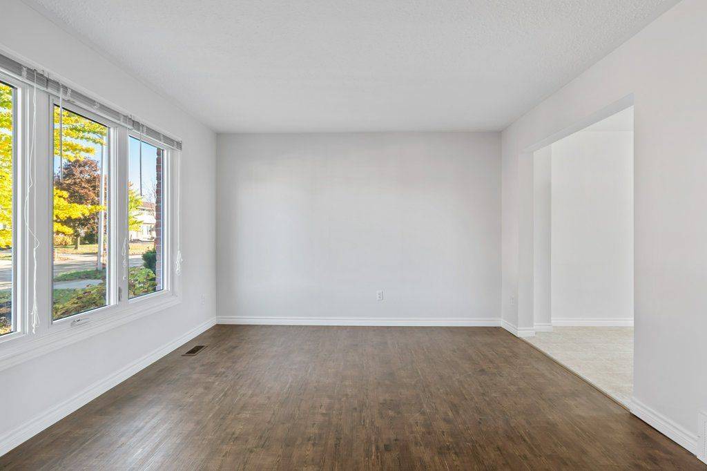 St. Thomas, ON N5R 5P8,18 Vanier PL