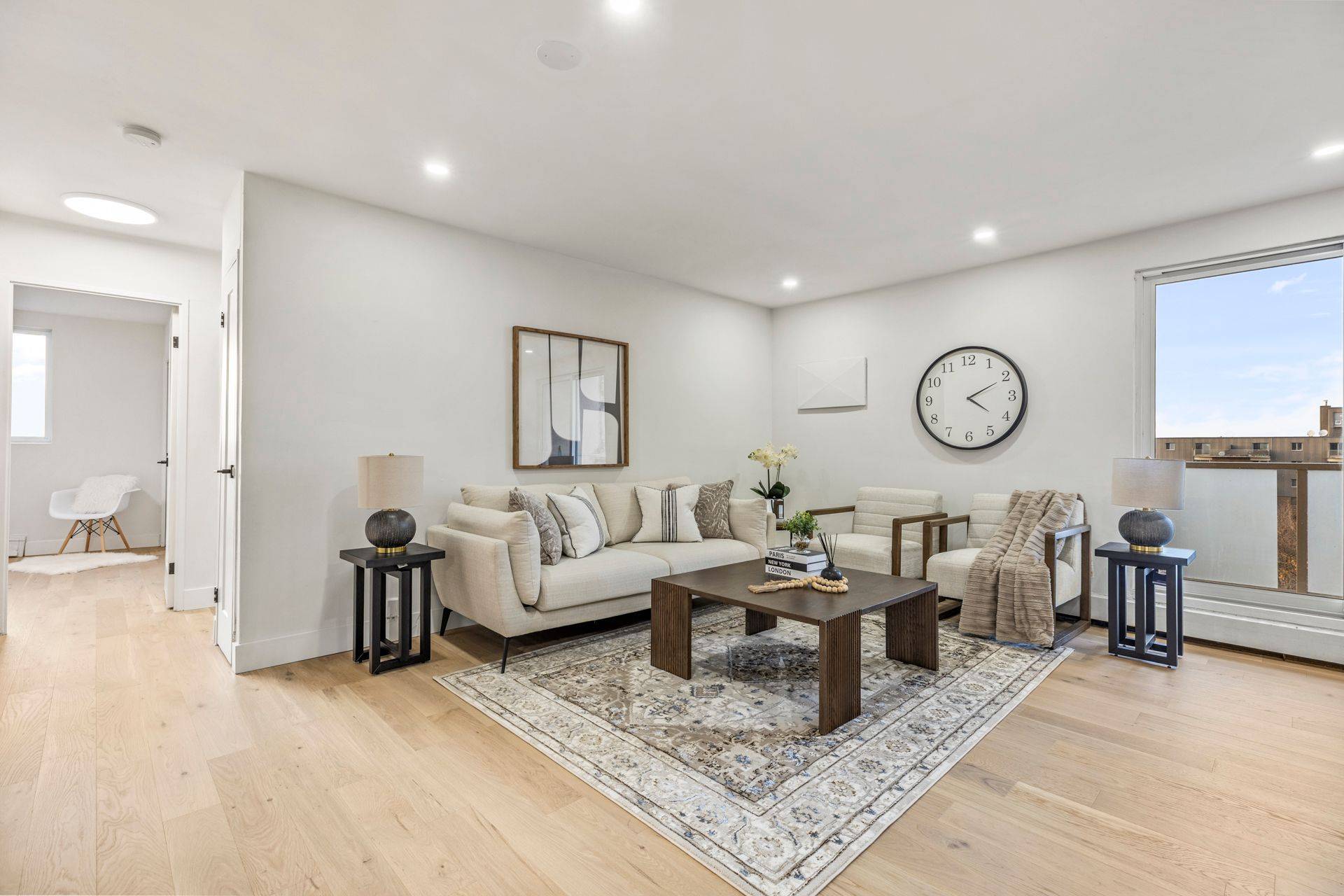 London East, ON N5Y 4T8,563 Mornington AVE #702