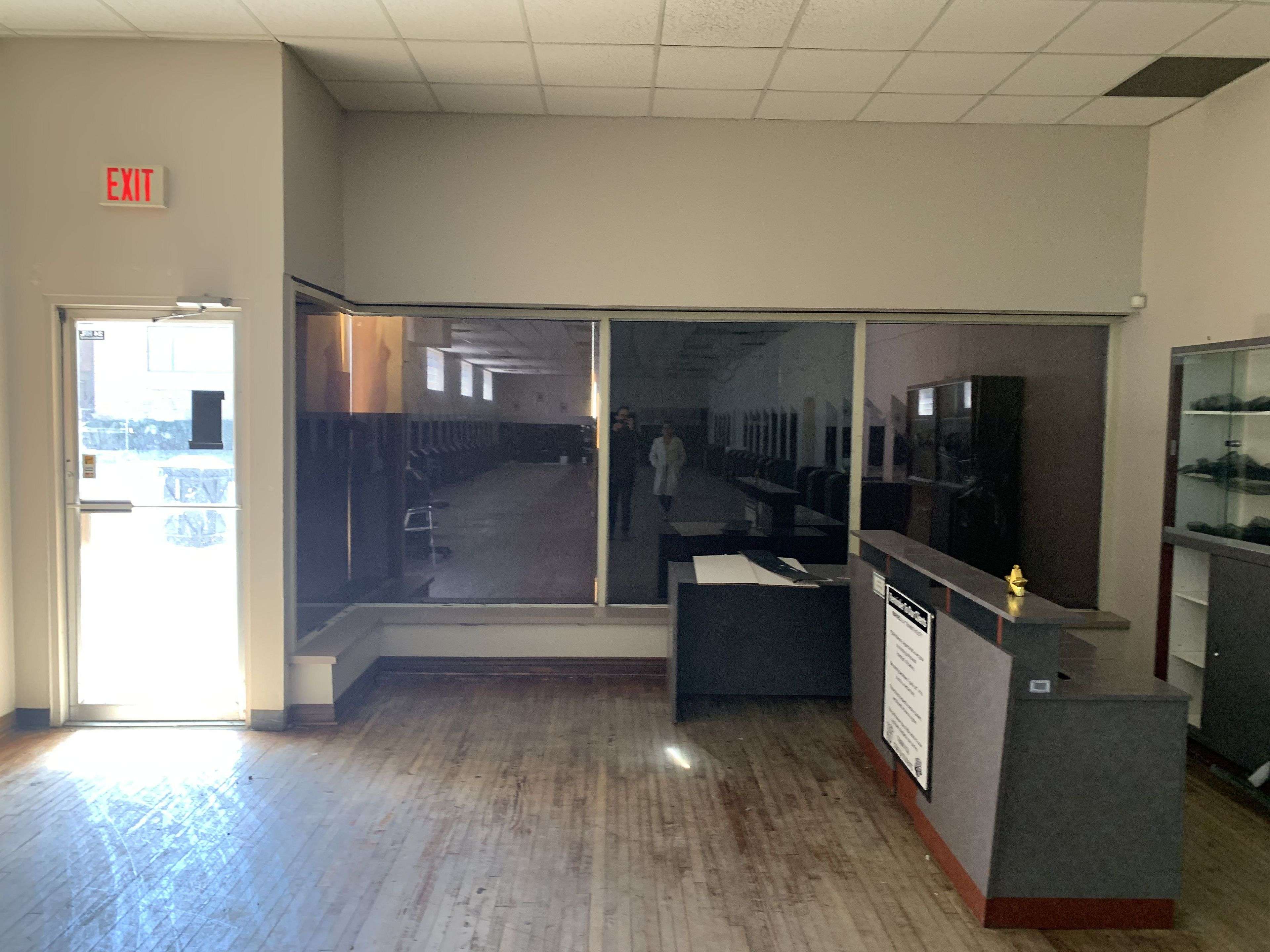 London East, ON N6B 1W6,496 Dundas ST