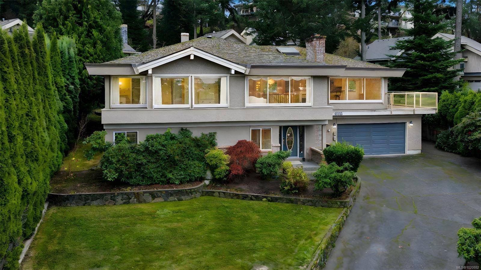 Saanich, BC V8X 5E4,4335 Emily Carr Dr