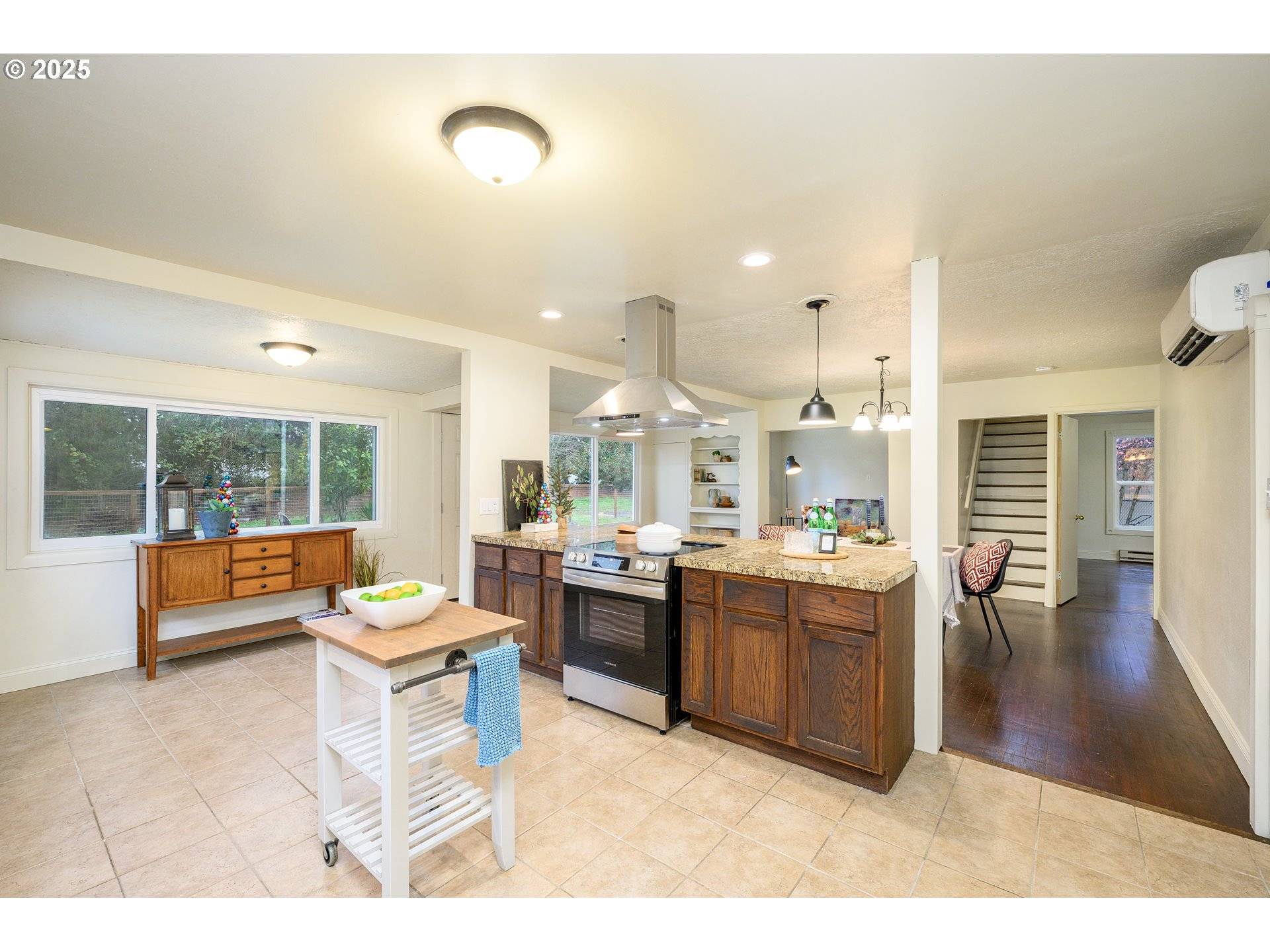 Mc Minnville, OR 97128,119 NE KINGWOOD DR