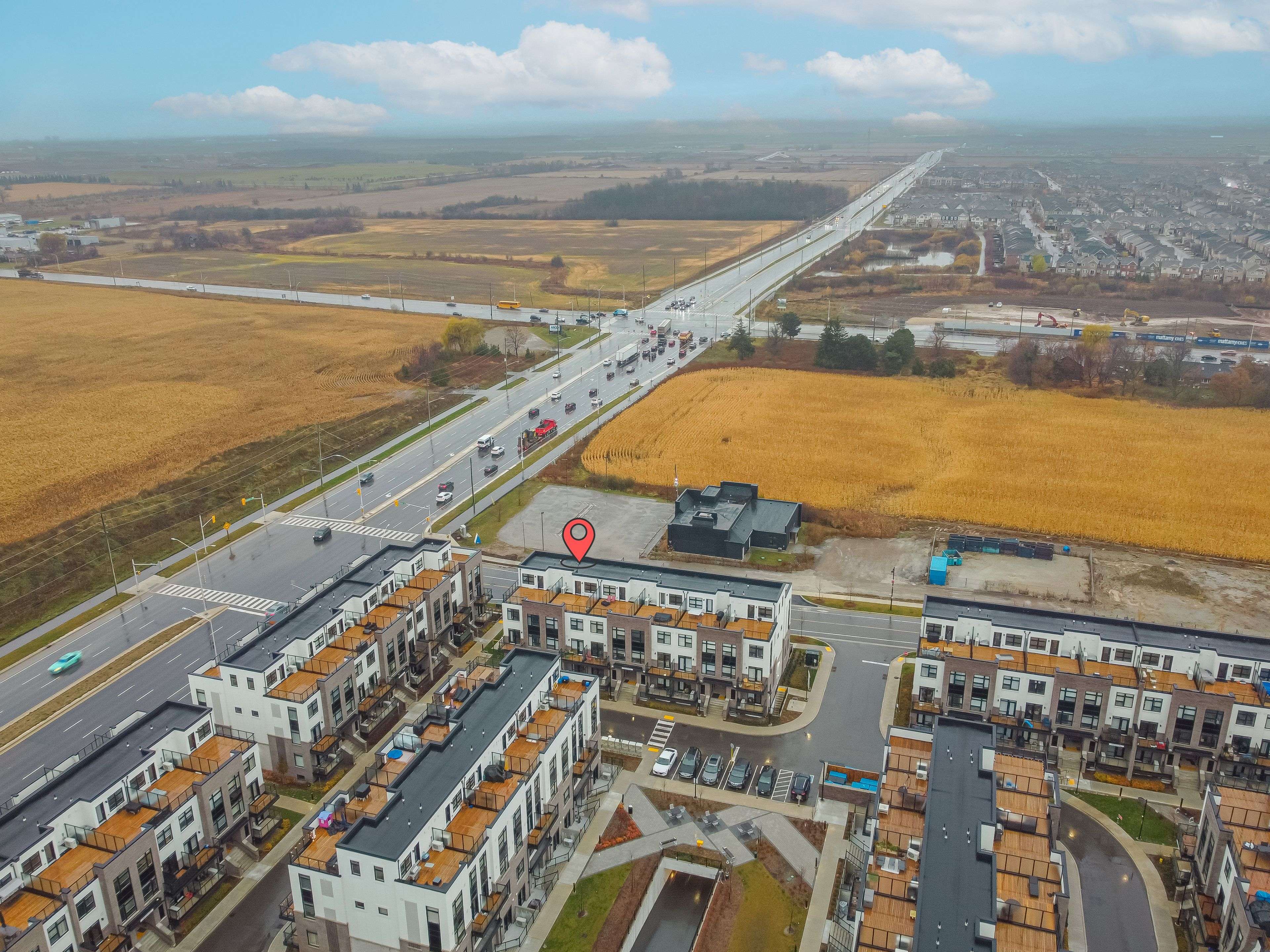 Milton, ON L9E 1N4,1589 Rose WAY #106