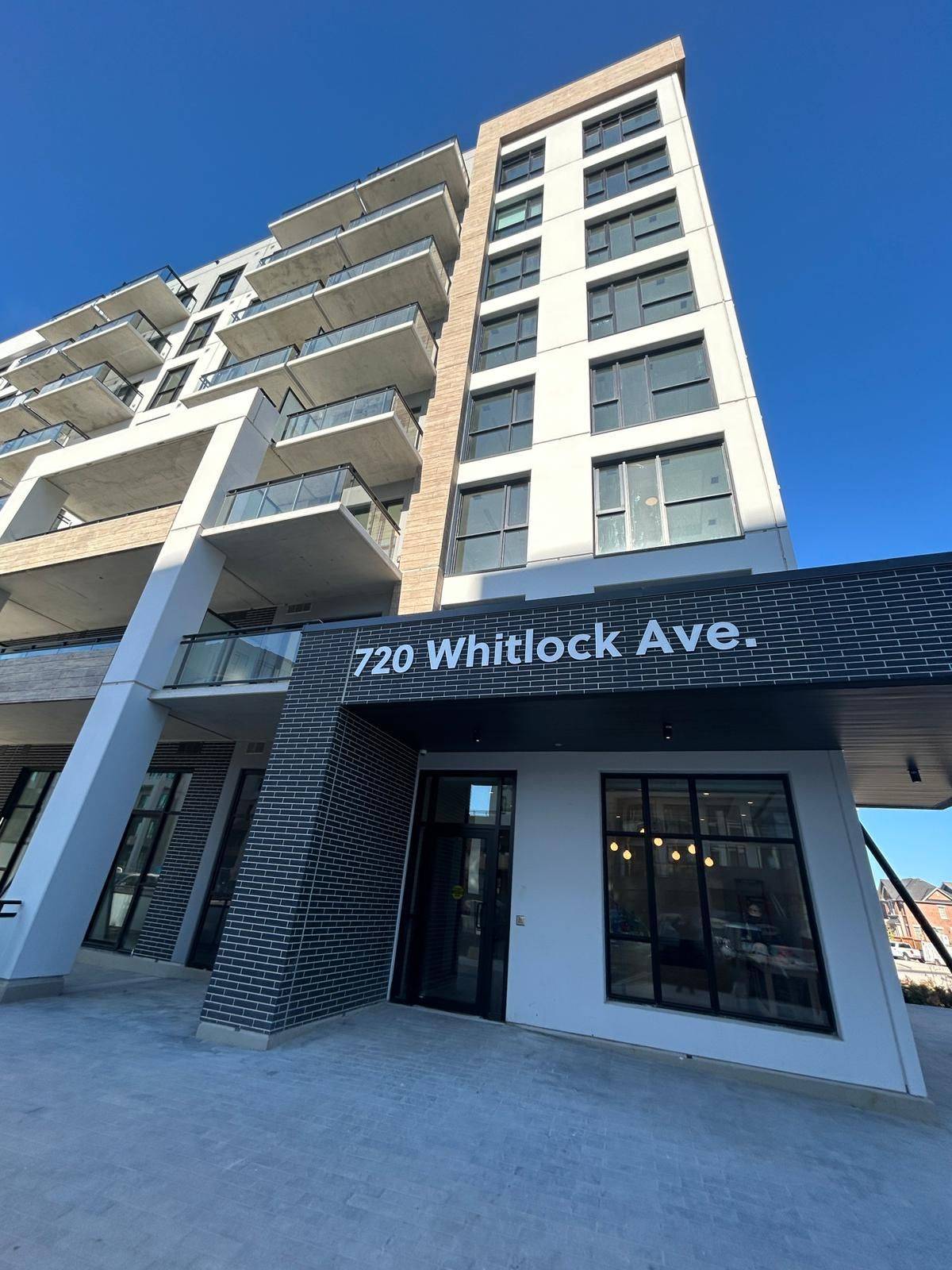 Milton, ON L9E 2B2,720 Whitlock AVE #302