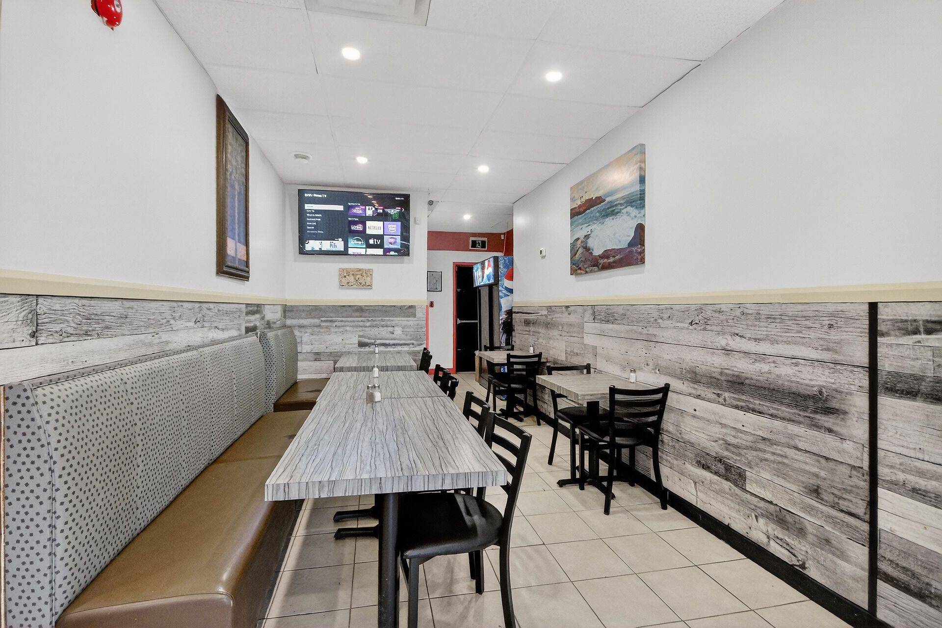 Overbrook - Castleheights And Area, ON K1K 1G5,425 MCARTHUR RD