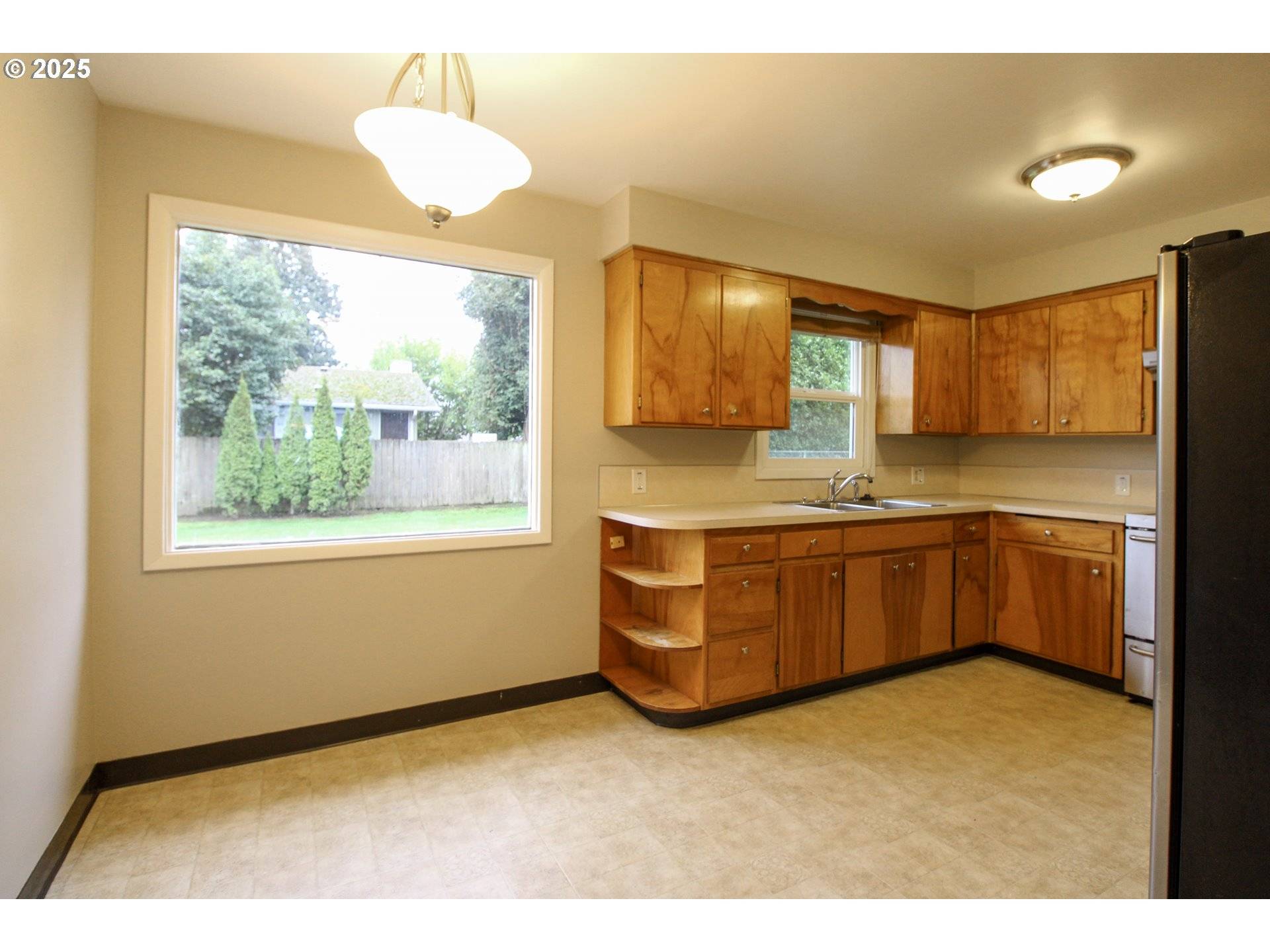 Salem, OR 97301,1420 NE OLIVE ST