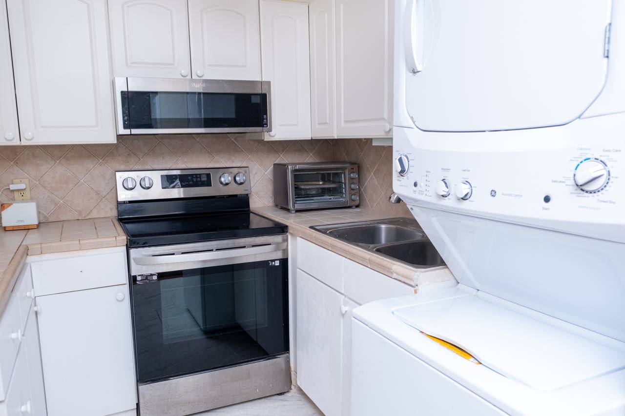 75-6100 ALII DR #B4, Kailua-kona, HI 96740