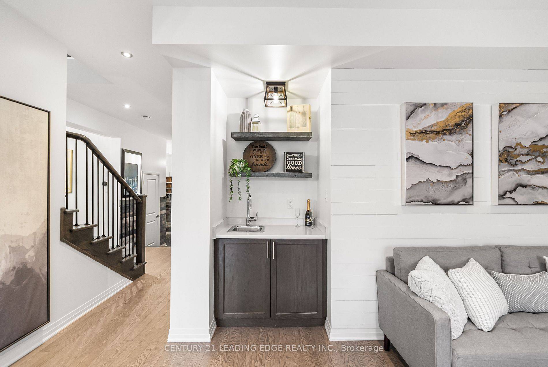 Clarington, ON L1C 4A7,15 Larkin LN