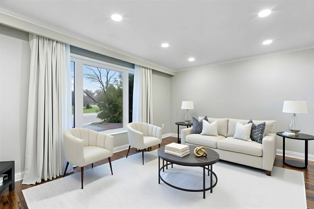 Markham, ON L3T 1L3,148 Doncaster AVE