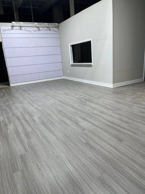 Mississauga, ON L4Y 4C8,1075 Queensway N/A E ##15-16