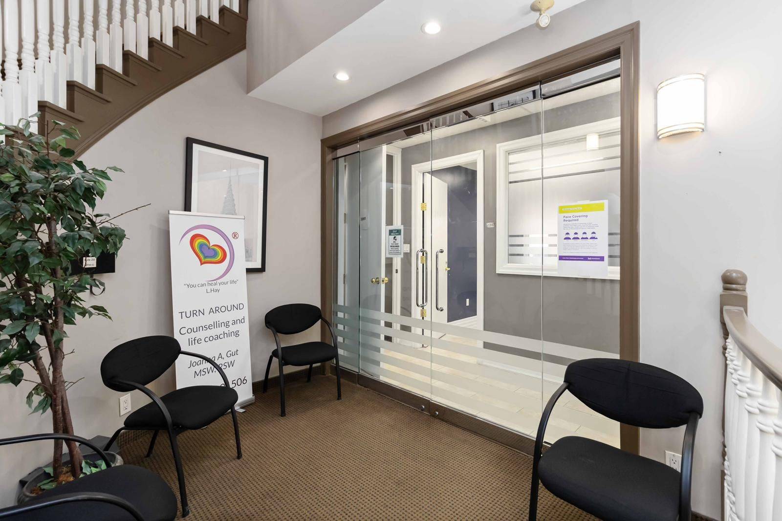 Mississauga, ON L4Z 1V9,53 VILLAGE CENTRE PL #208