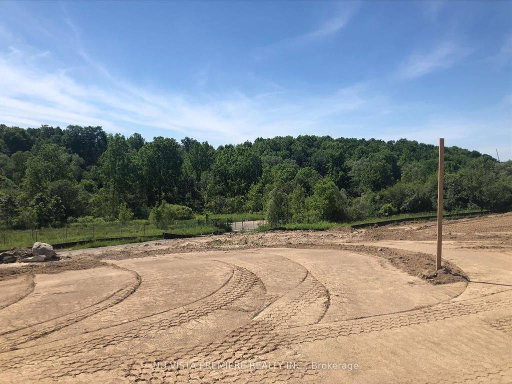 London North, ON N6G 3X8,535 CREEKVIEW Chase