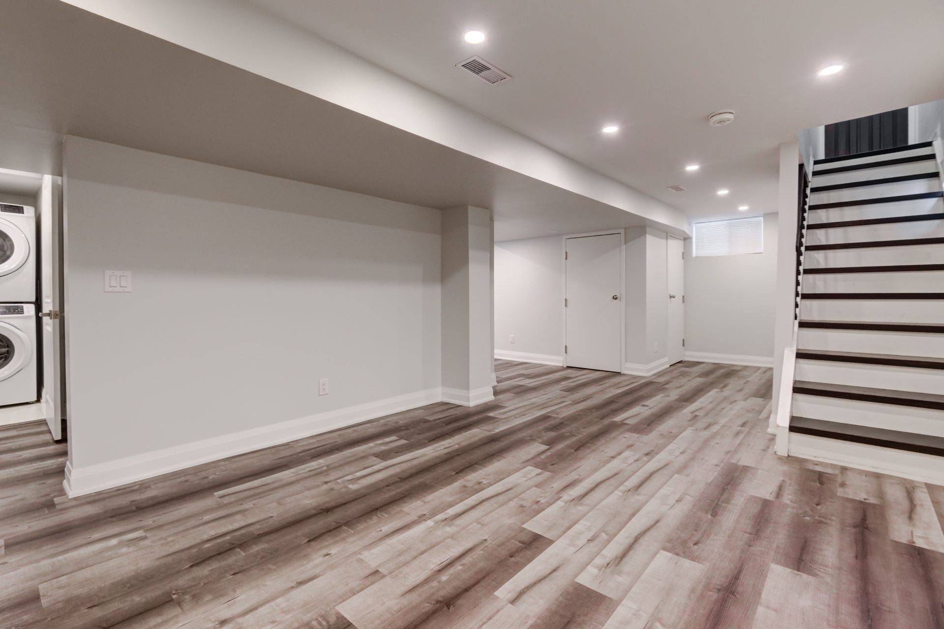 Brantford, ON N3T 3Z6,22 St James ST #Unit C