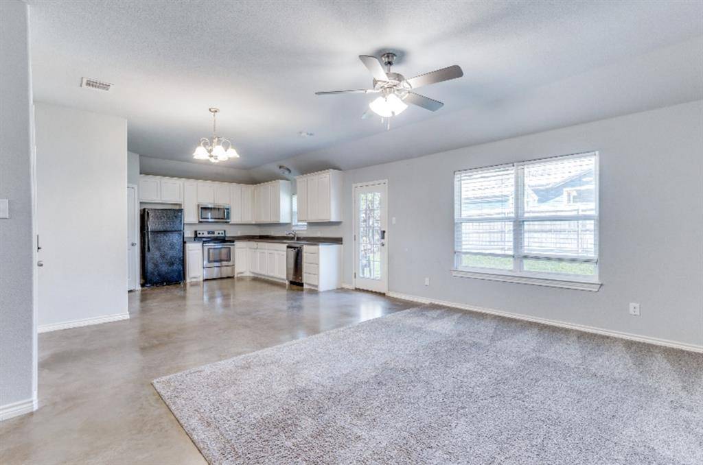 Alvarado, TX 76009,513 S Spears Street