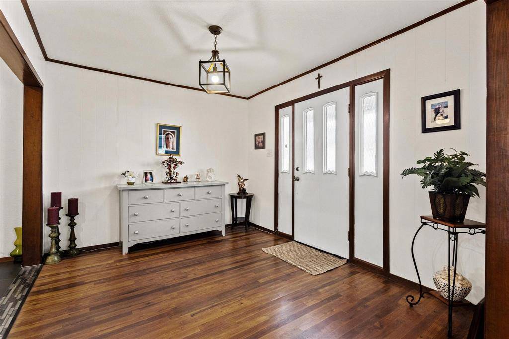 Denison, TX 75020,422 W Acheson