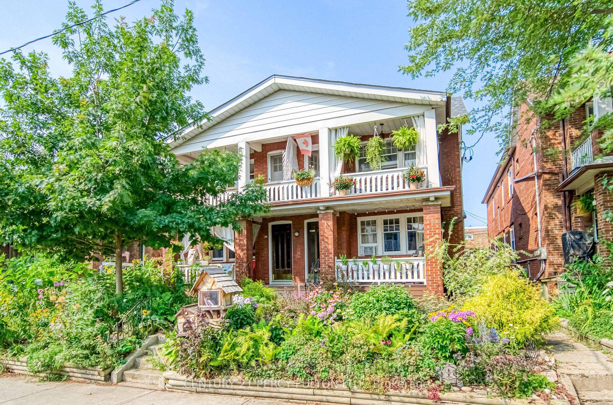 Toronto E02, ON M4E 2X1,48-50 Scarboro Beach BLVD