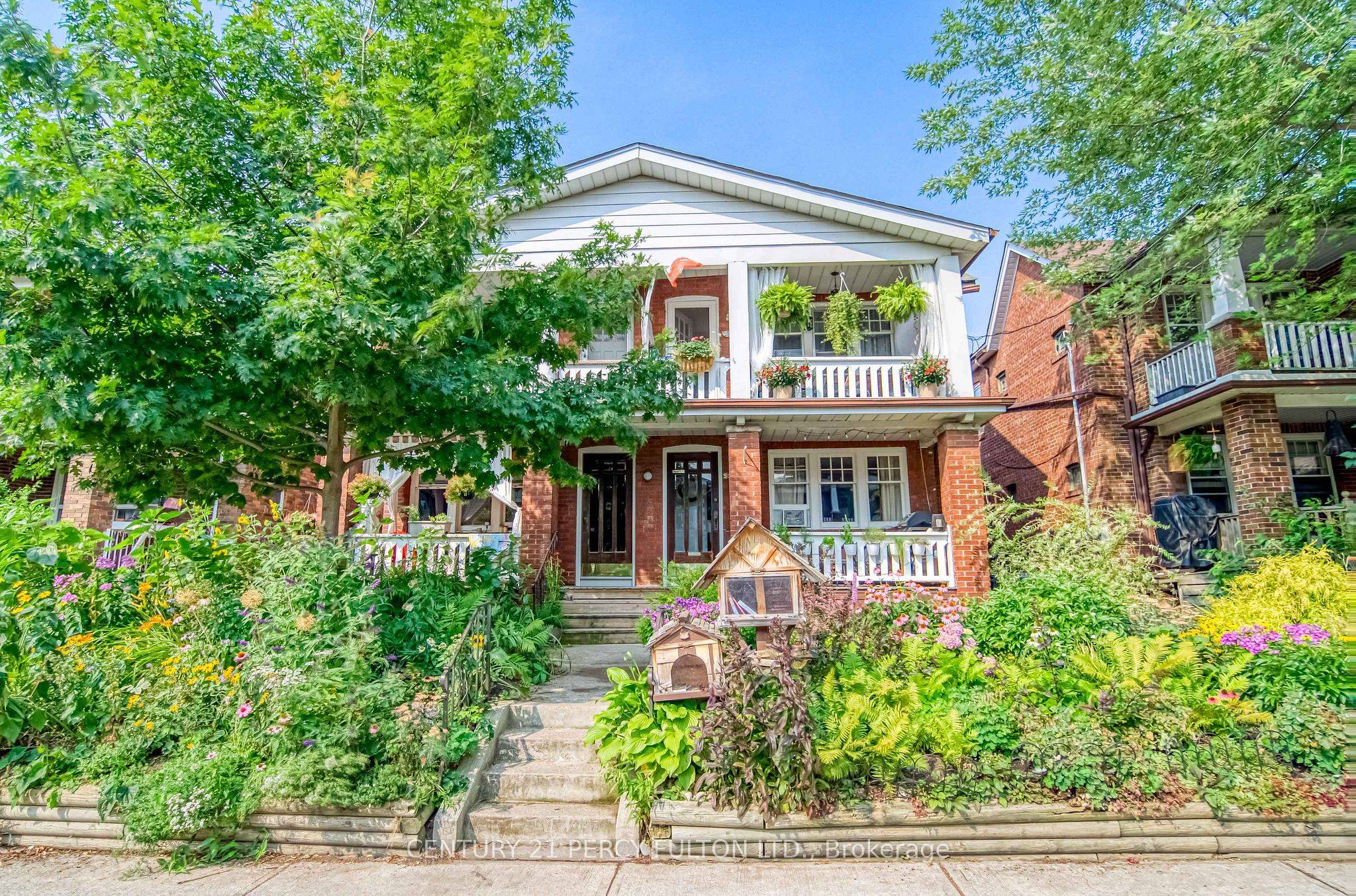 Toronto E02, ON M4E 2X1,48-50 Scarboro Beach BLVD