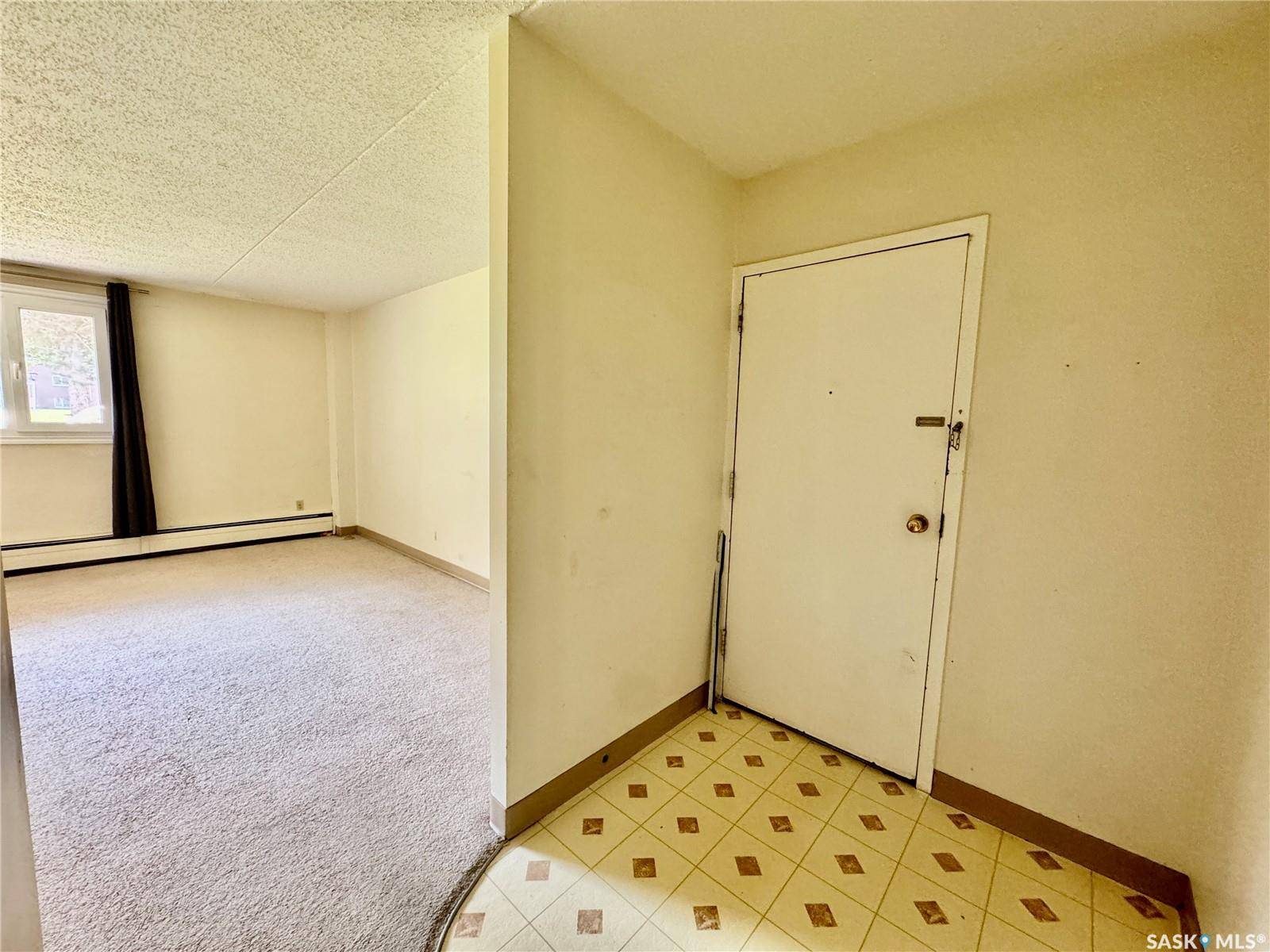 Regina, SK S4S 6P8,27 CENTENNIAL STREET #11