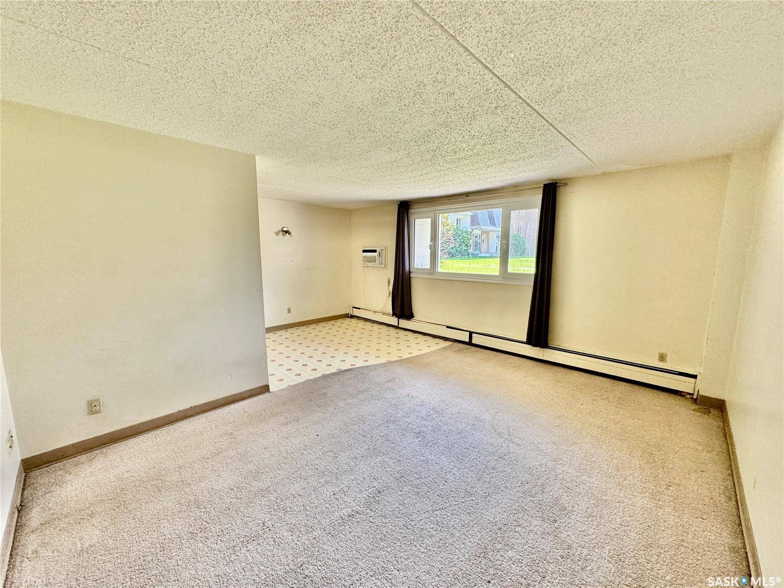 Regina, SK S4S 6P8,27 CENTENNIAL STREET #11