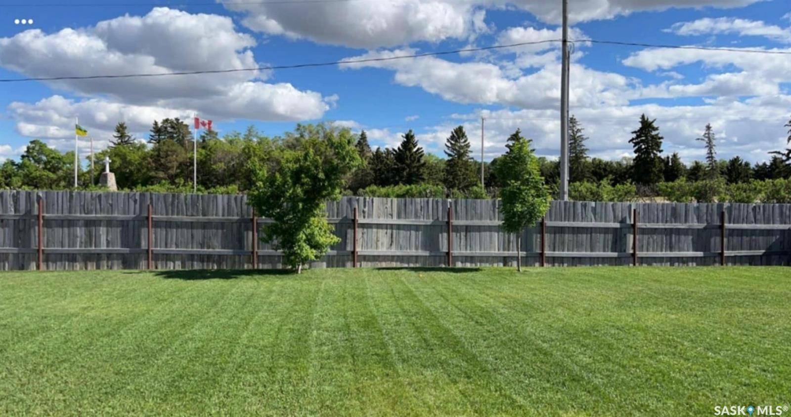 Flaxcombe, SK S0L 1E0,305 Main STREET