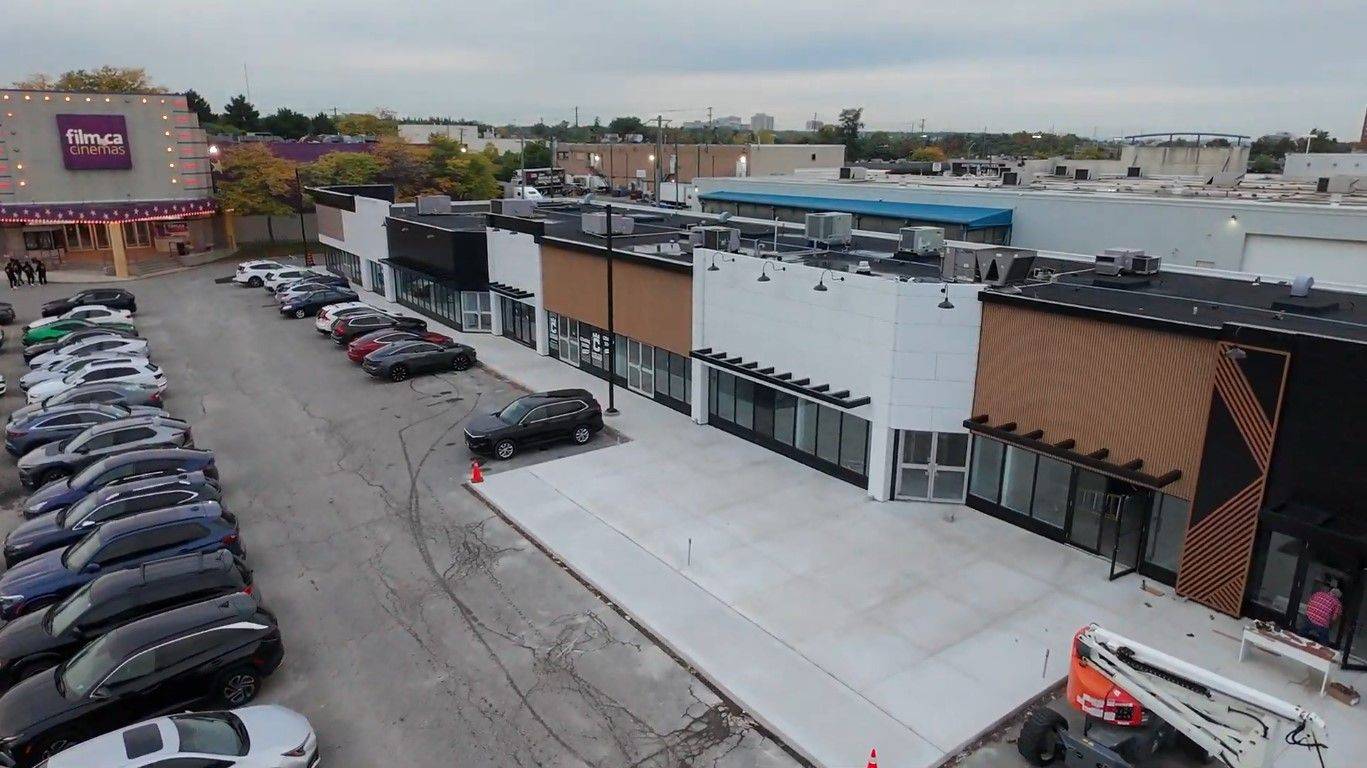 171 Speers RD #19, Oakville, ON L6K 3W8