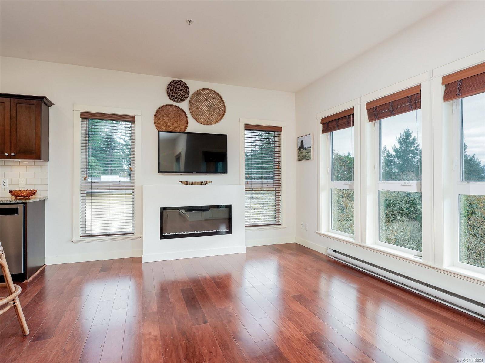 View Royal, BC V9B 0H7,201 Nursery Hill Dr #407