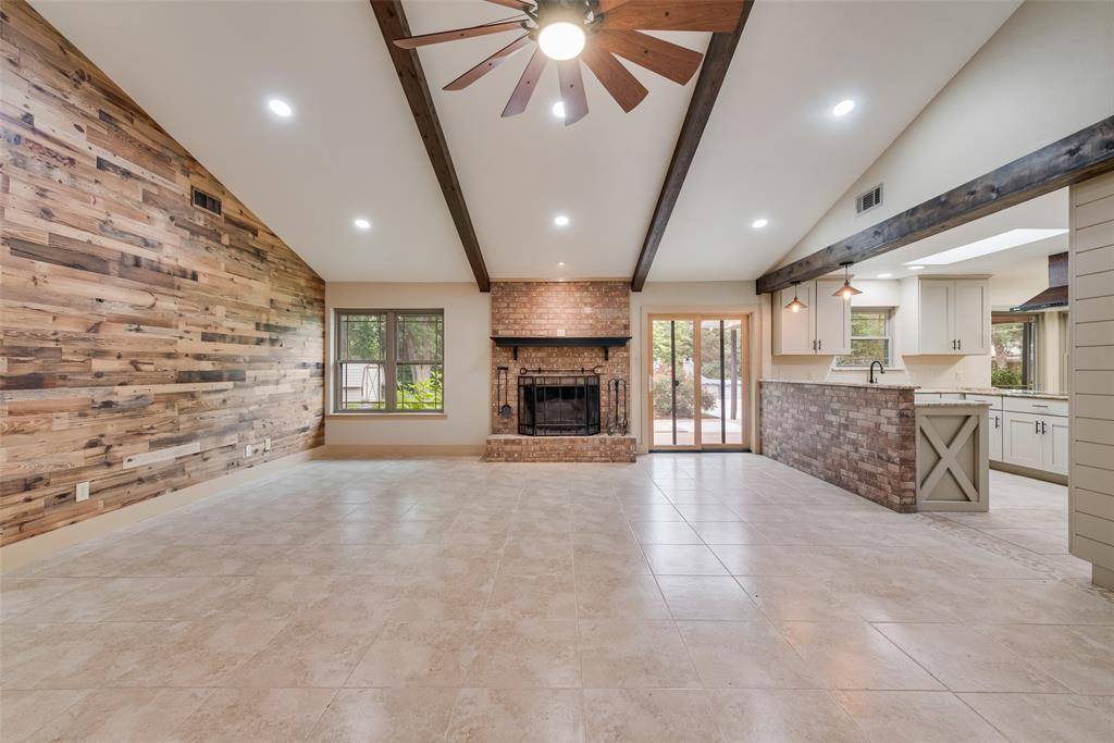 Kemp, TX 75143,17535 Country Club Drive