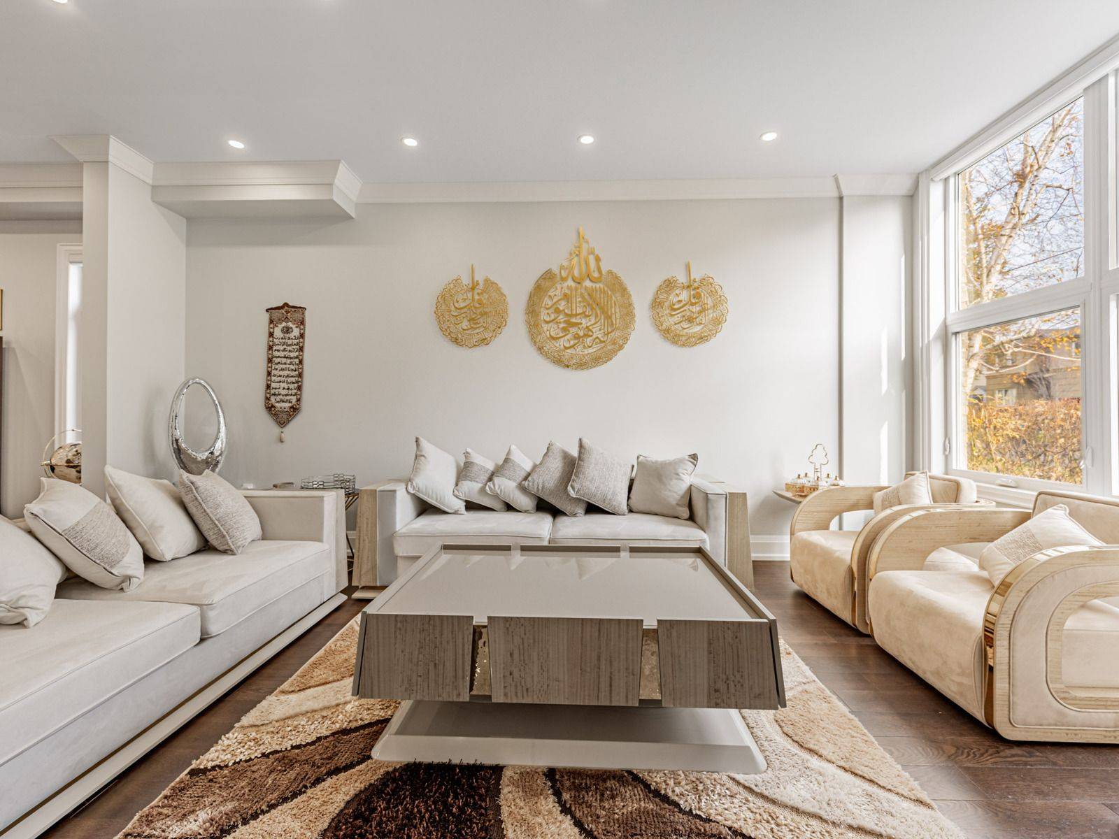 Toronto E08, ON M1M 2N7,50 Eastville AVE