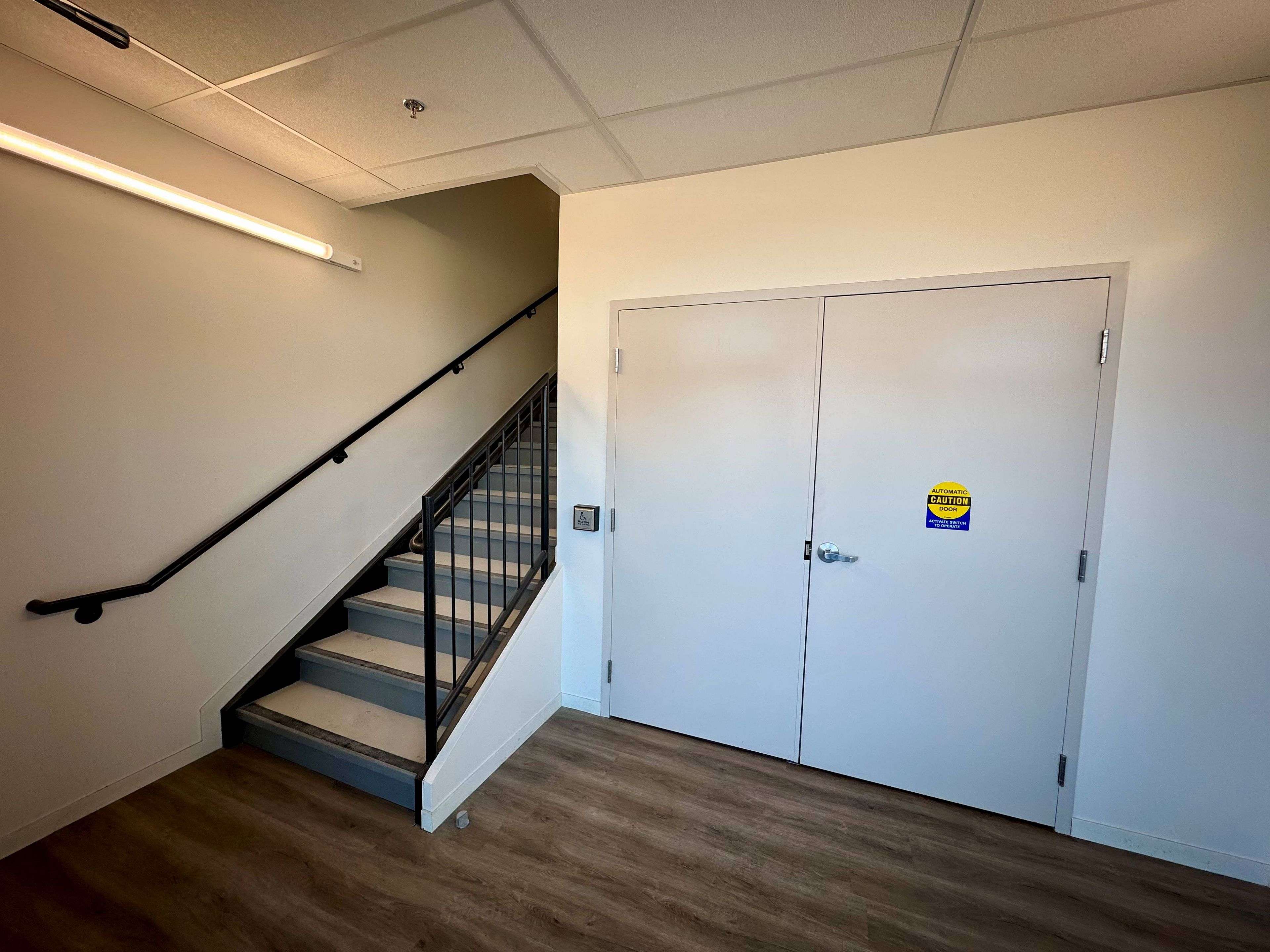 Toronto E11, ON M1X 2E5,2450 Morningside AVE #10