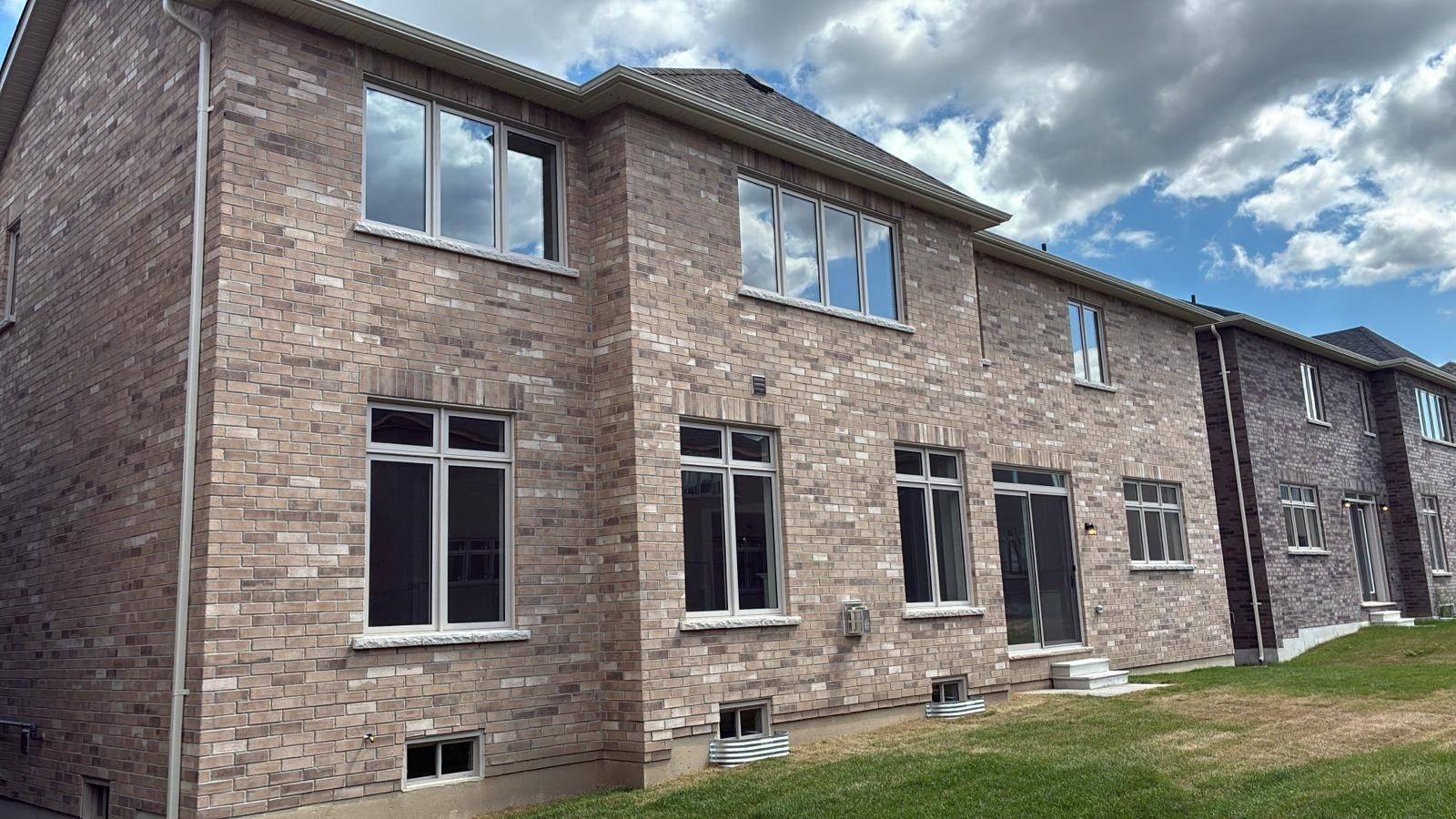 Adjala-tosorontio, ON L0G 1W0,26 TWINLEAF CRES