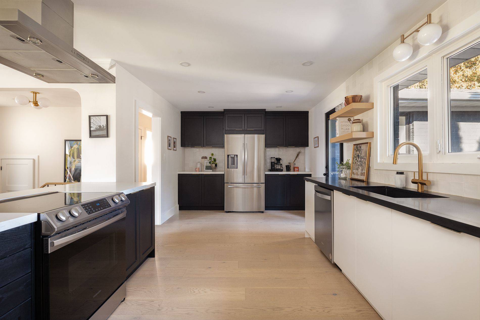 Mississauga, ON L4Y 3M6,3495 Riverspray CRES