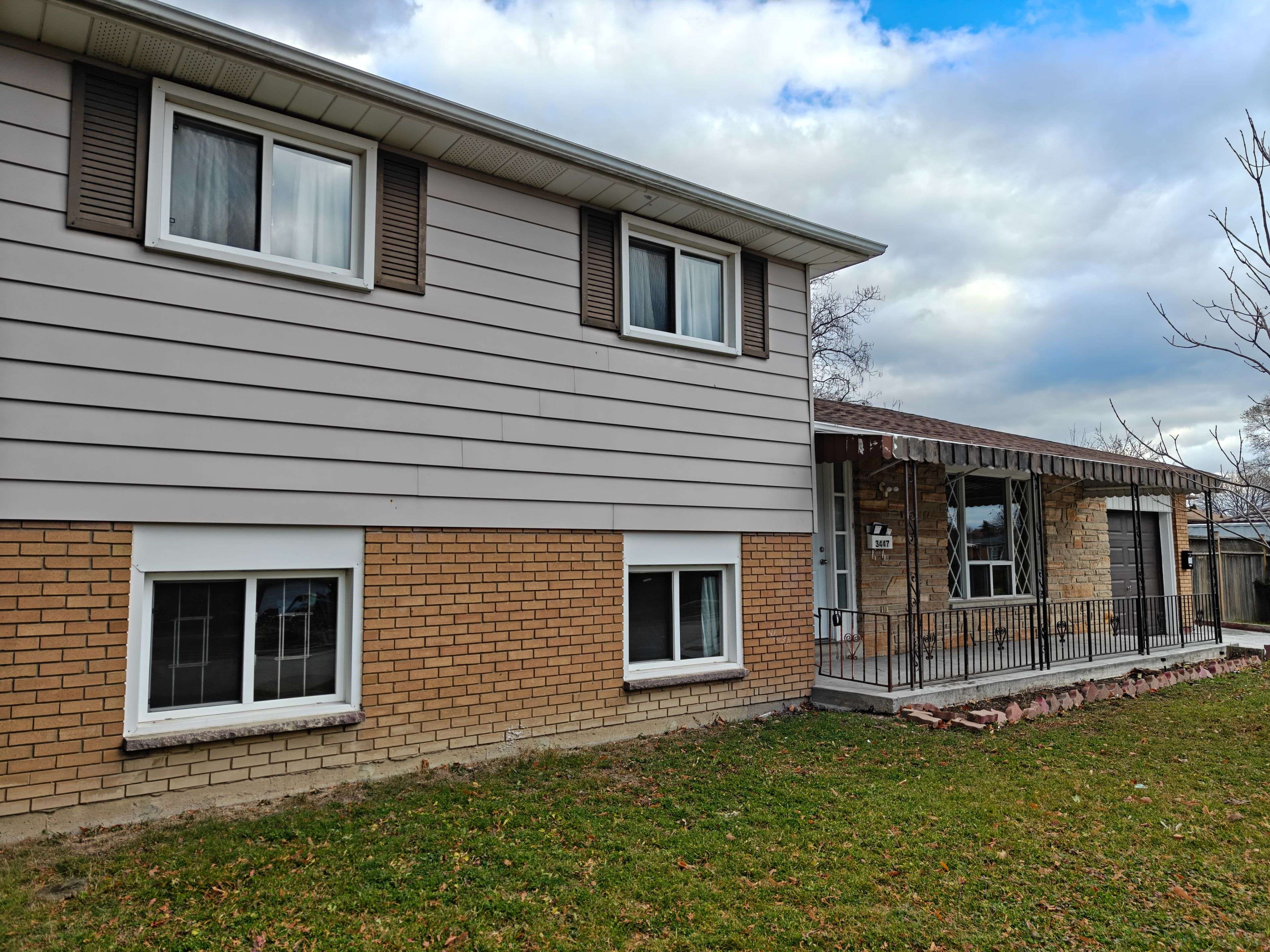 Mississauga, ON L4T 3E6,3447 Monica DR