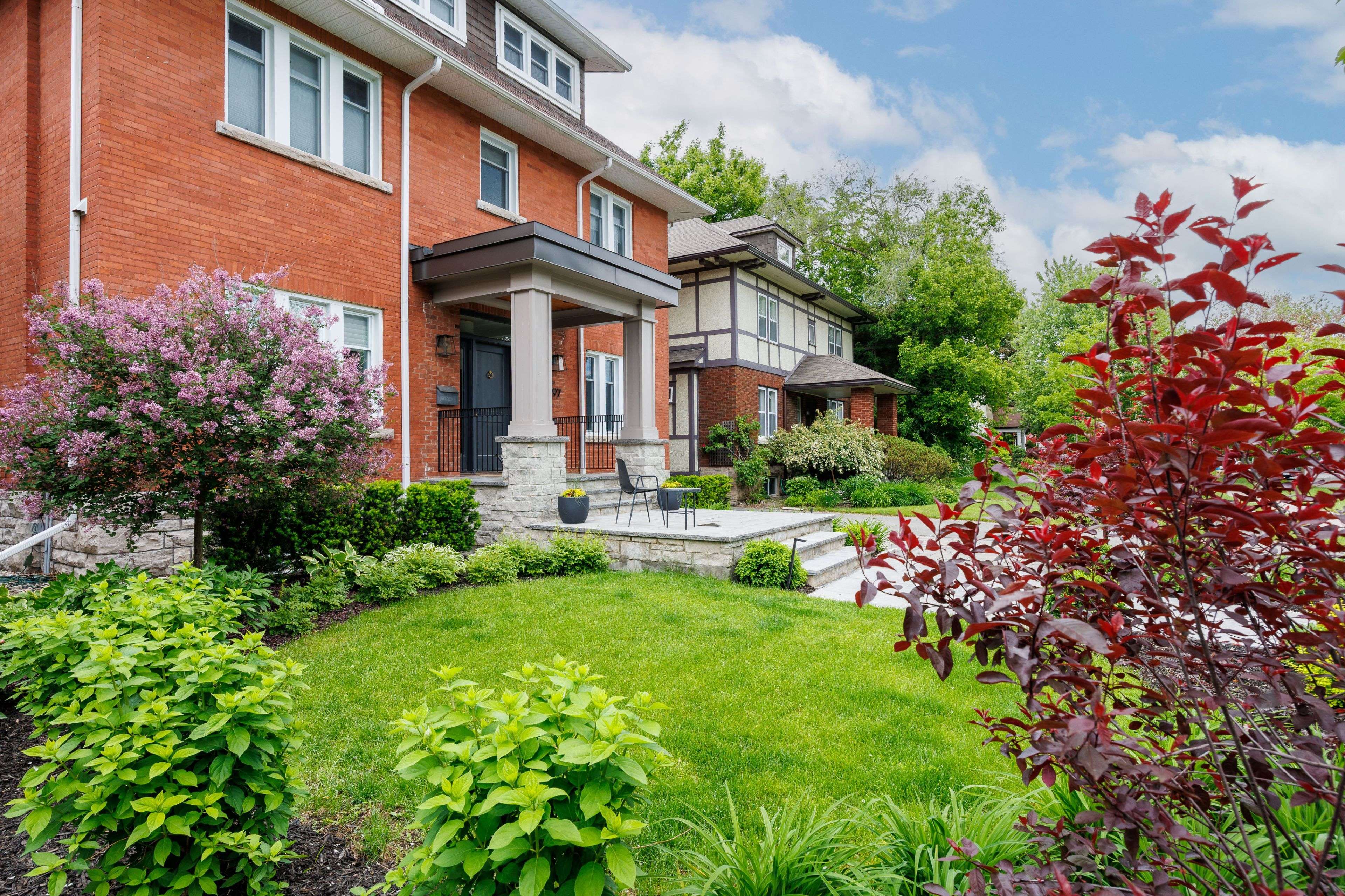 Glebe - Ottawa East And Area, ON K1S 2B7,297 CLEMOW AVE