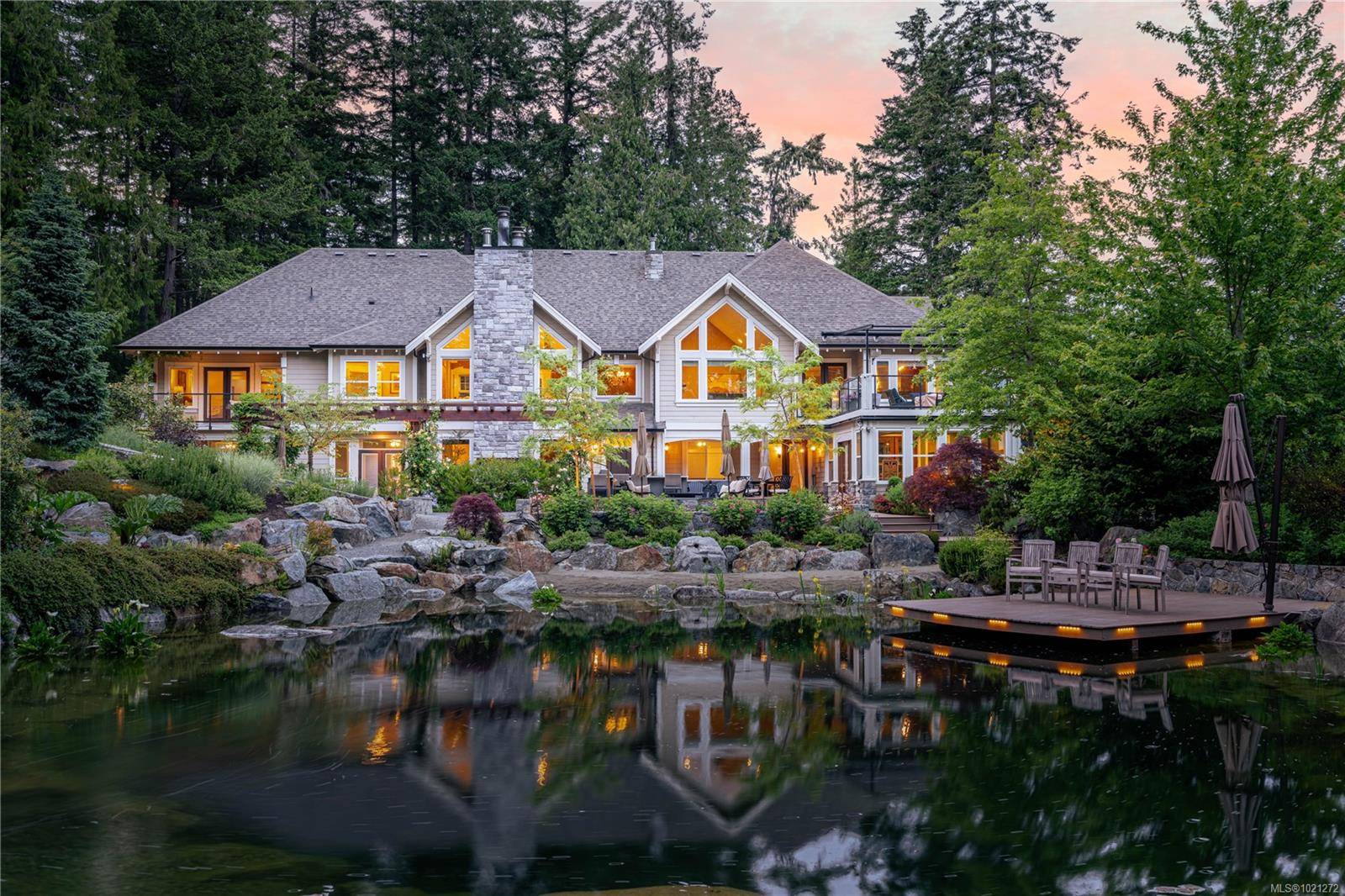 Saanich, BC V9E 2B9,441 Glendower Rd