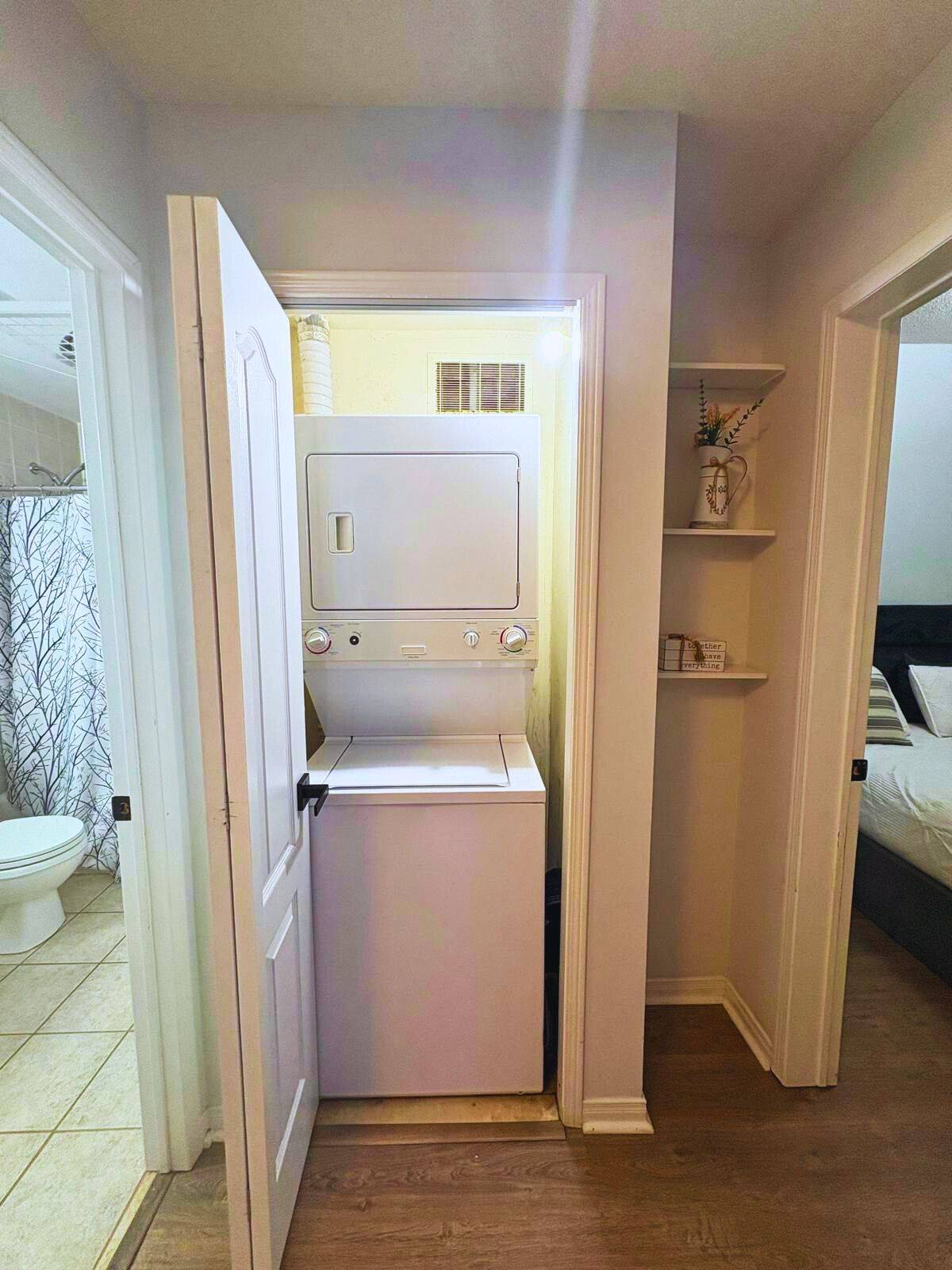 Mississauga, ON L5B 4K1,601 Shoreline DR #145