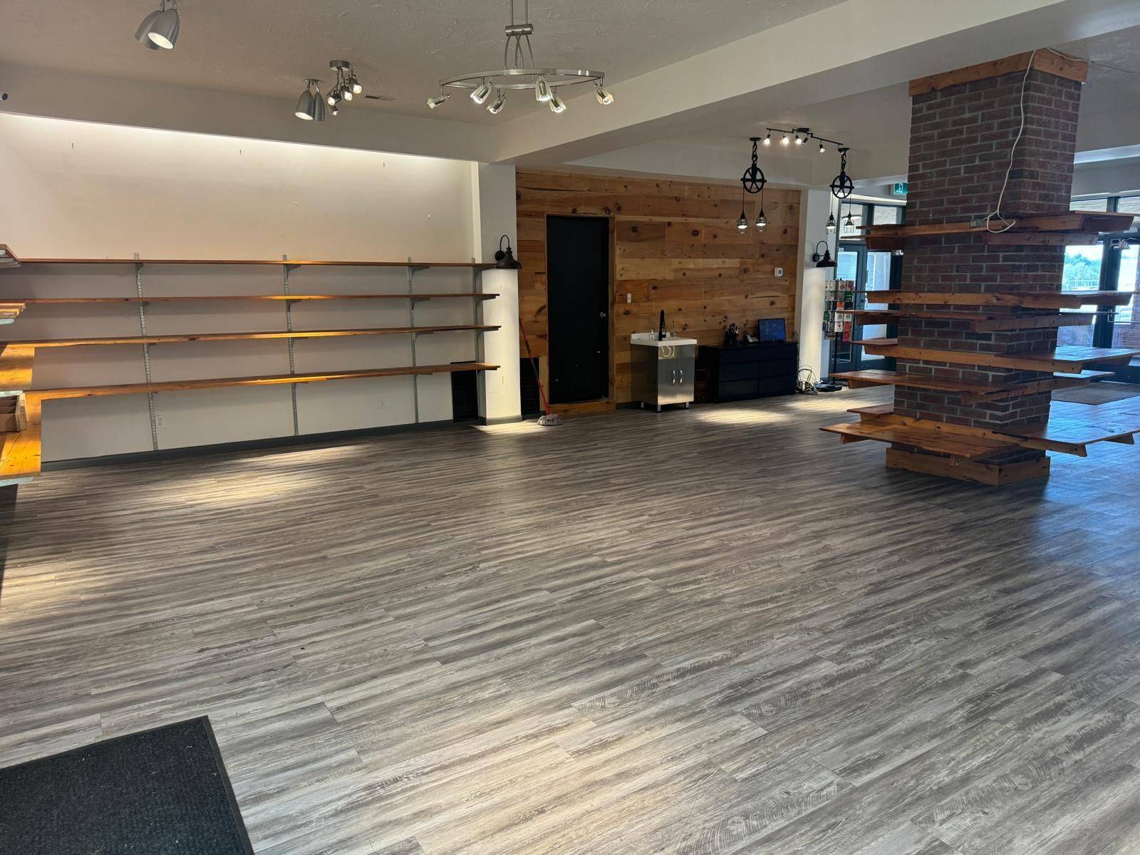 Selwyn, ON K0L 2H0,2989 Lakefield RD