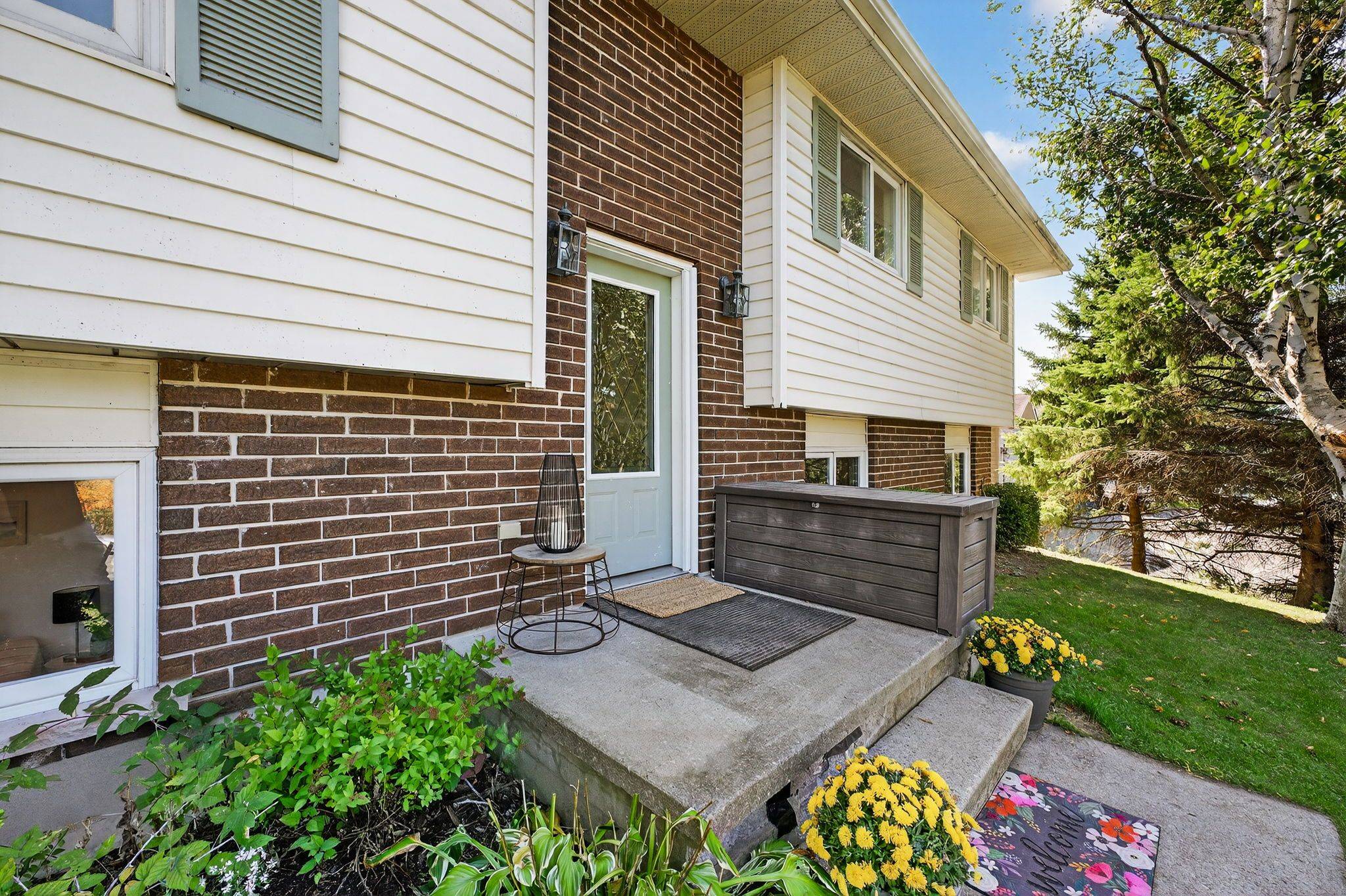 Kingston, ON K7L 5H6,3127 2 HWY