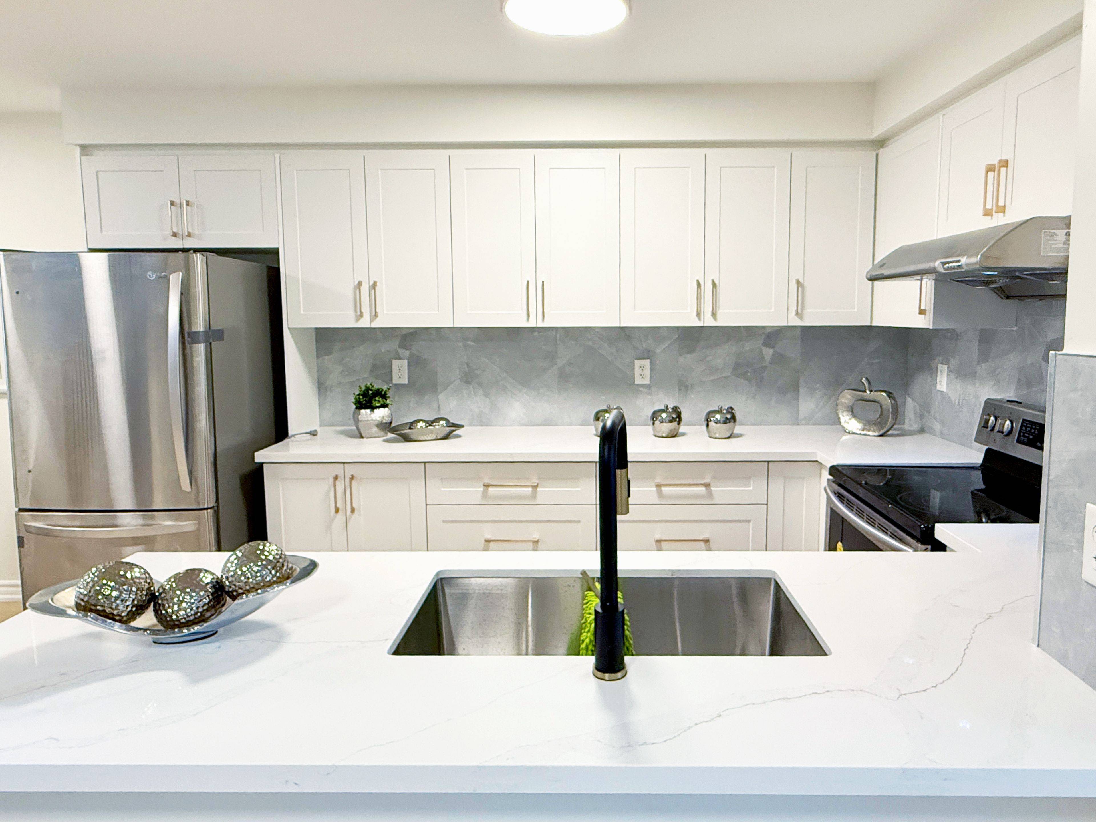 Markham, ON L6C 3A9,516 Bur Oak AVE