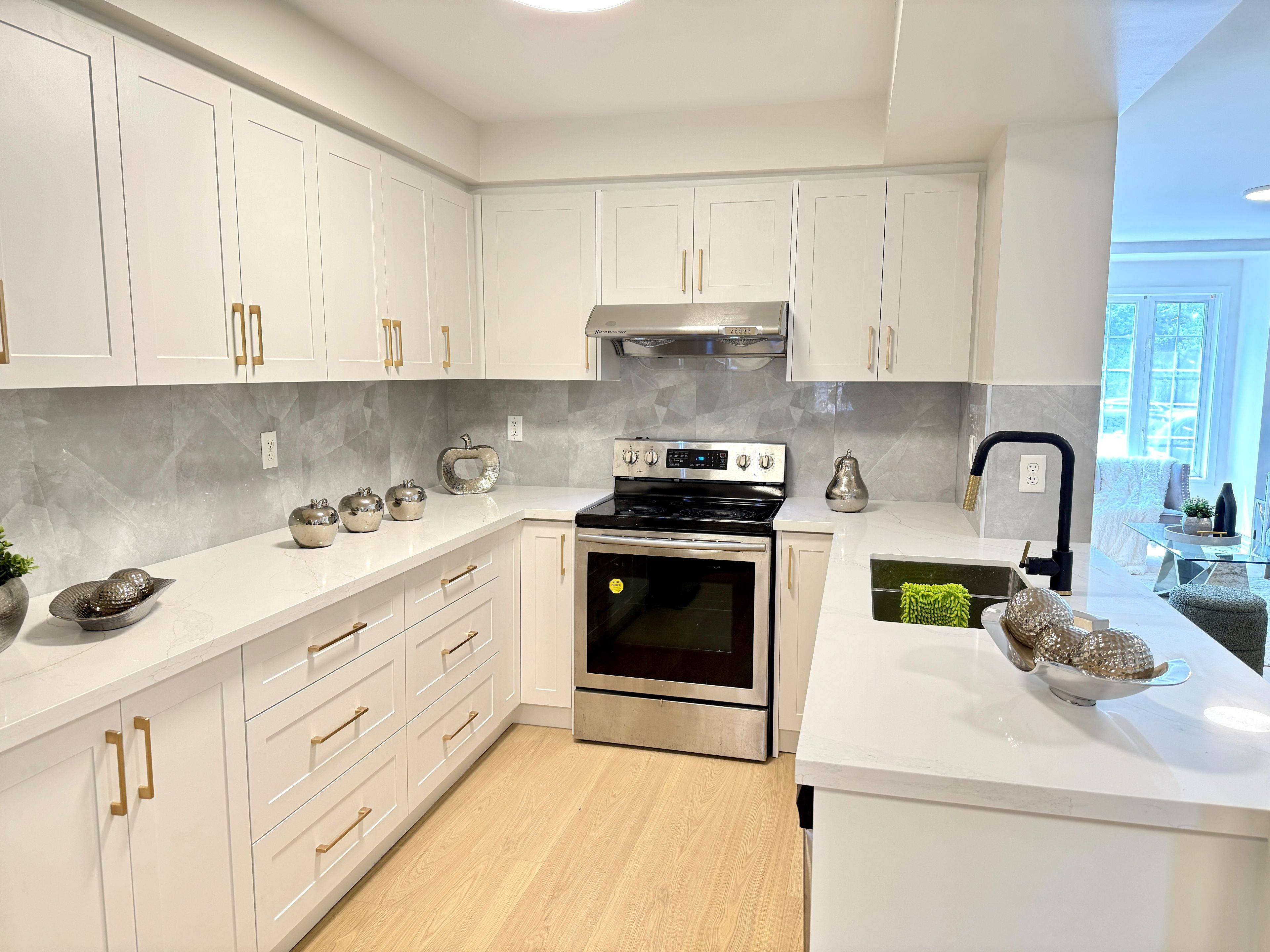 Markham, ON L6C 3A9,516 Bur Oak AVE