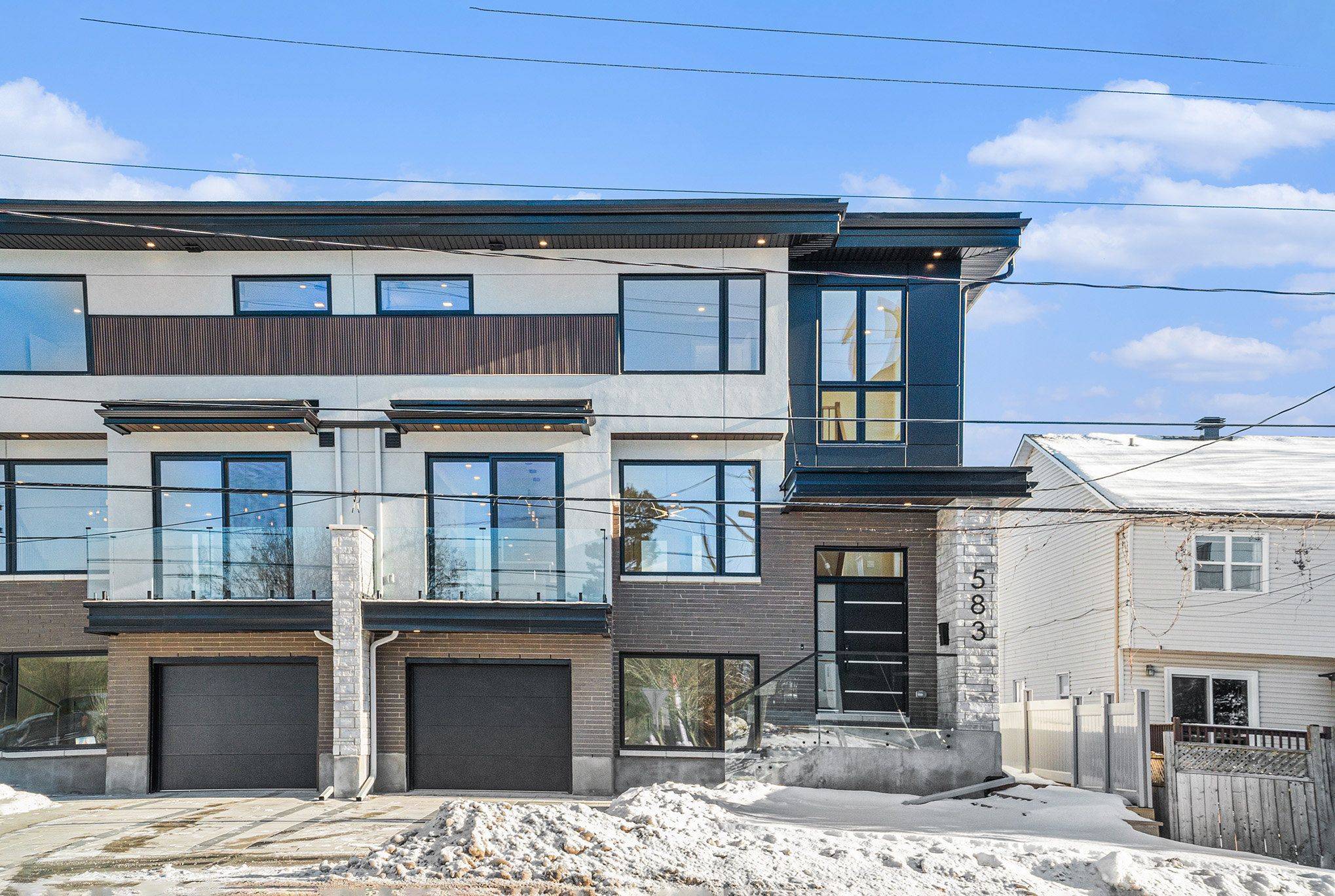 Manor Park - Cardinal Glen And Area, ON K1K 5C6,583 Codd's RD N