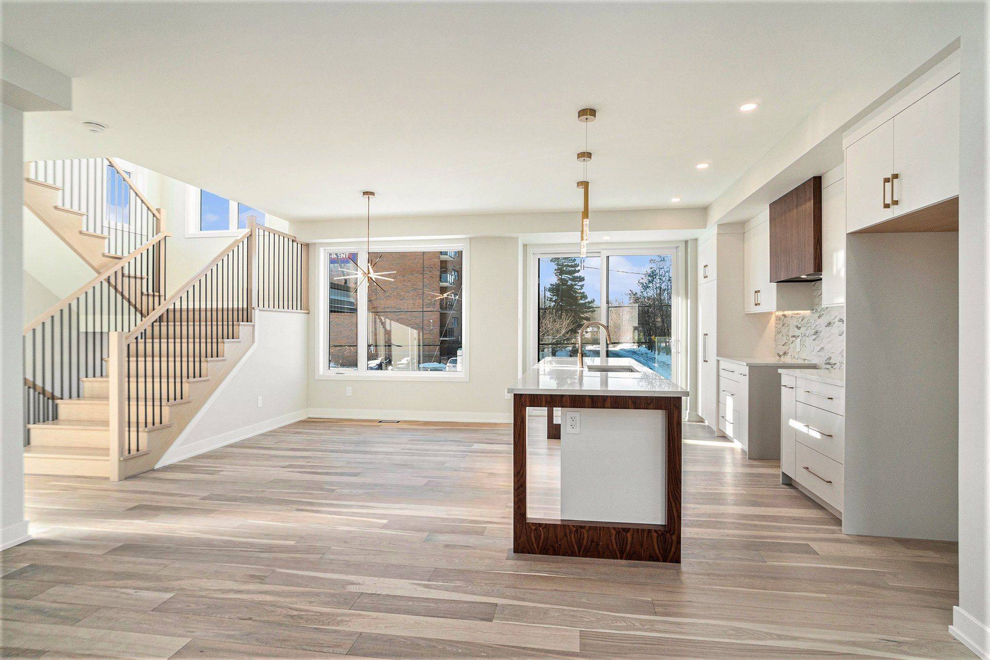 Manor Park - Cardinal Glen And Area, ON K1K 5C6,583 Codd's RD N