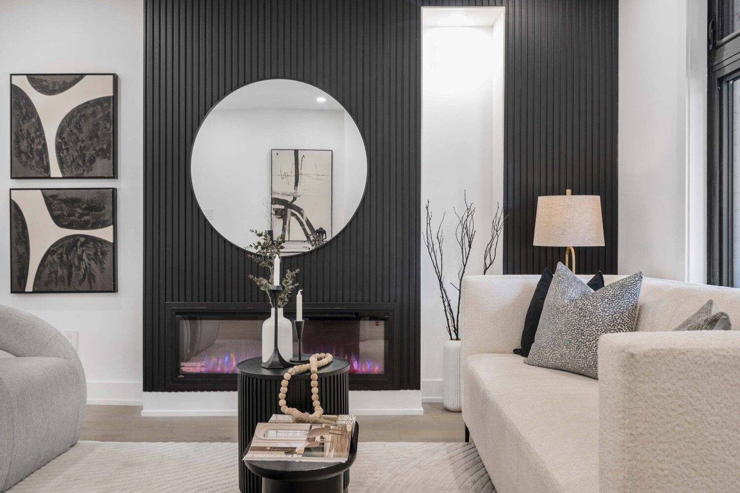 Toronto E02, ON M4E 2P8,324 Lee AVE