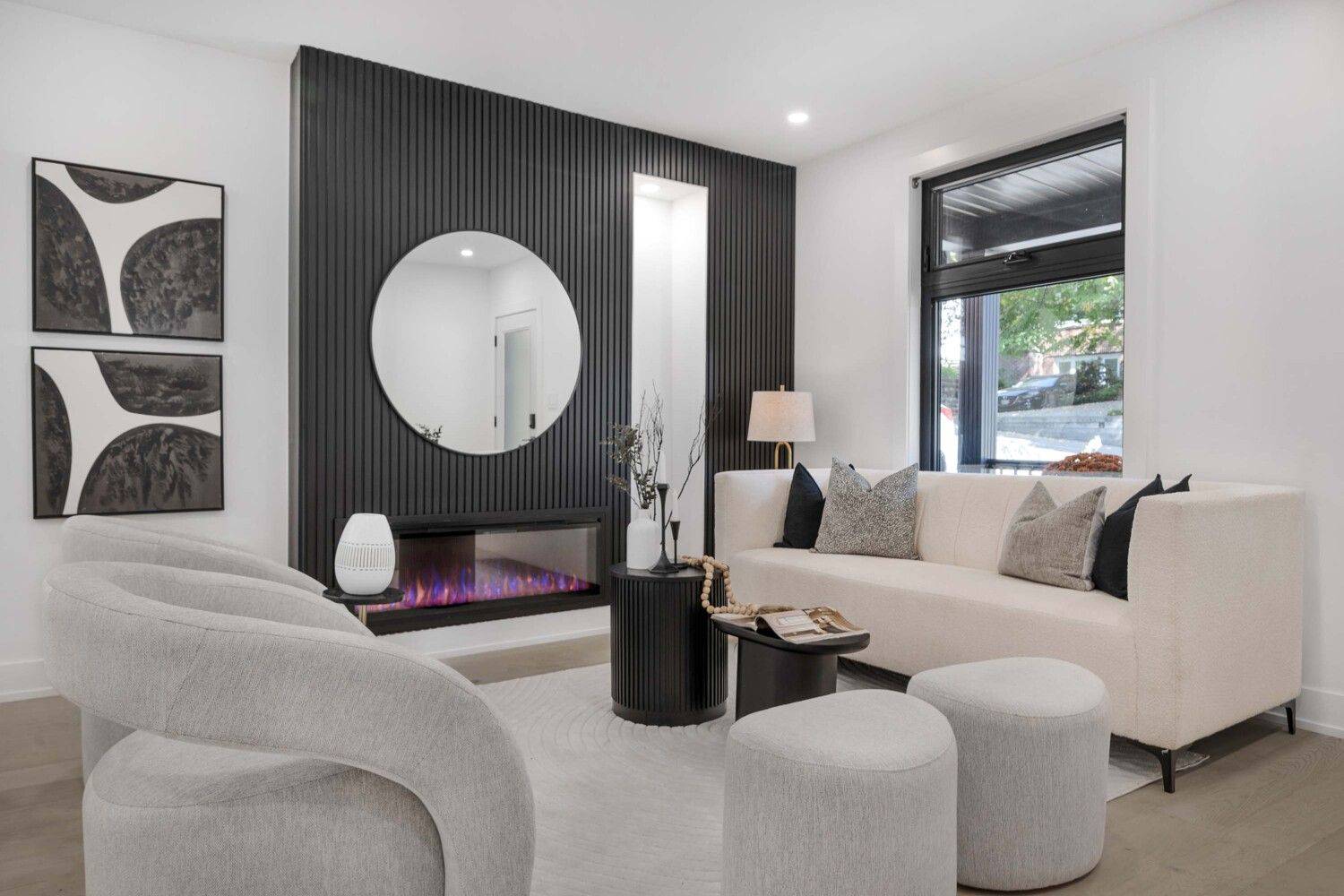 Toronto E02, ON M4E 2P8,324 Lee AVE