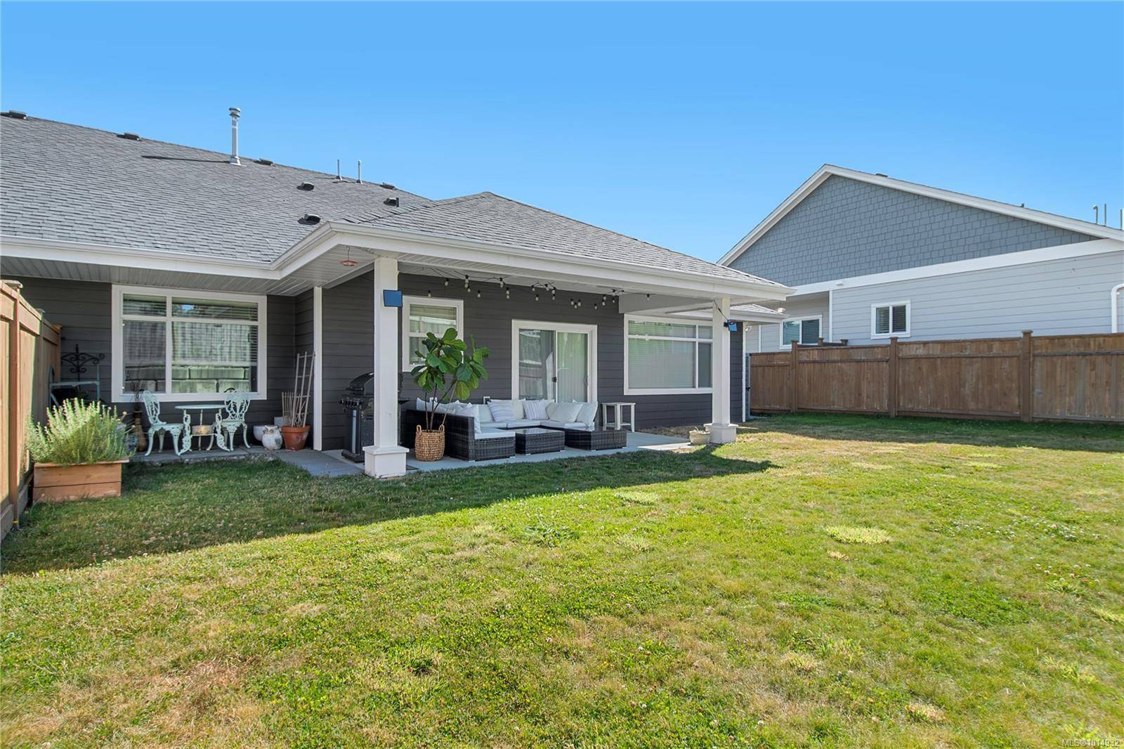 Campbell River, BC V9W 0B3,1580 Glen Eagle Dr #2