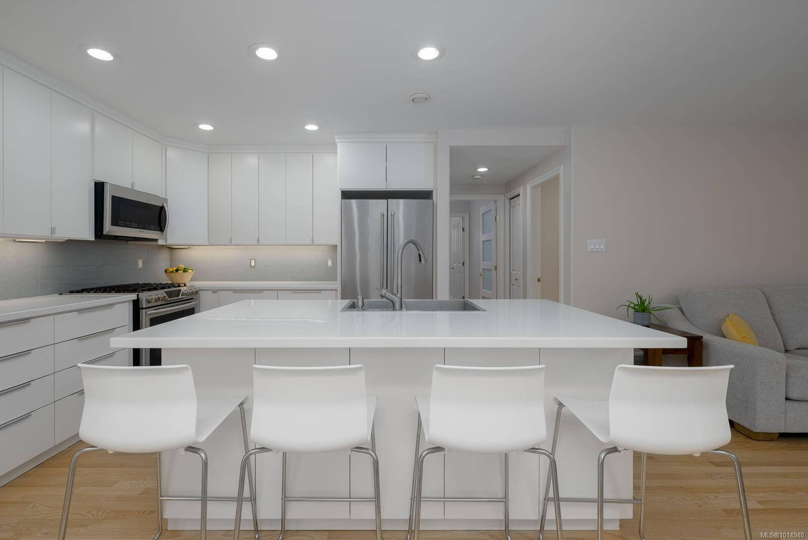 Nanaimo, BC V9R 6M9,2380 Westhill Pl