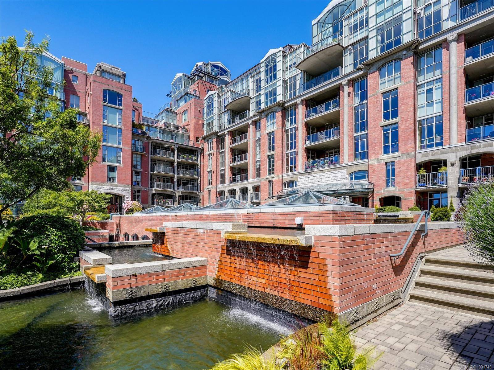 Victoria, BC V8V 4Z9,21 Dallas Rd #514